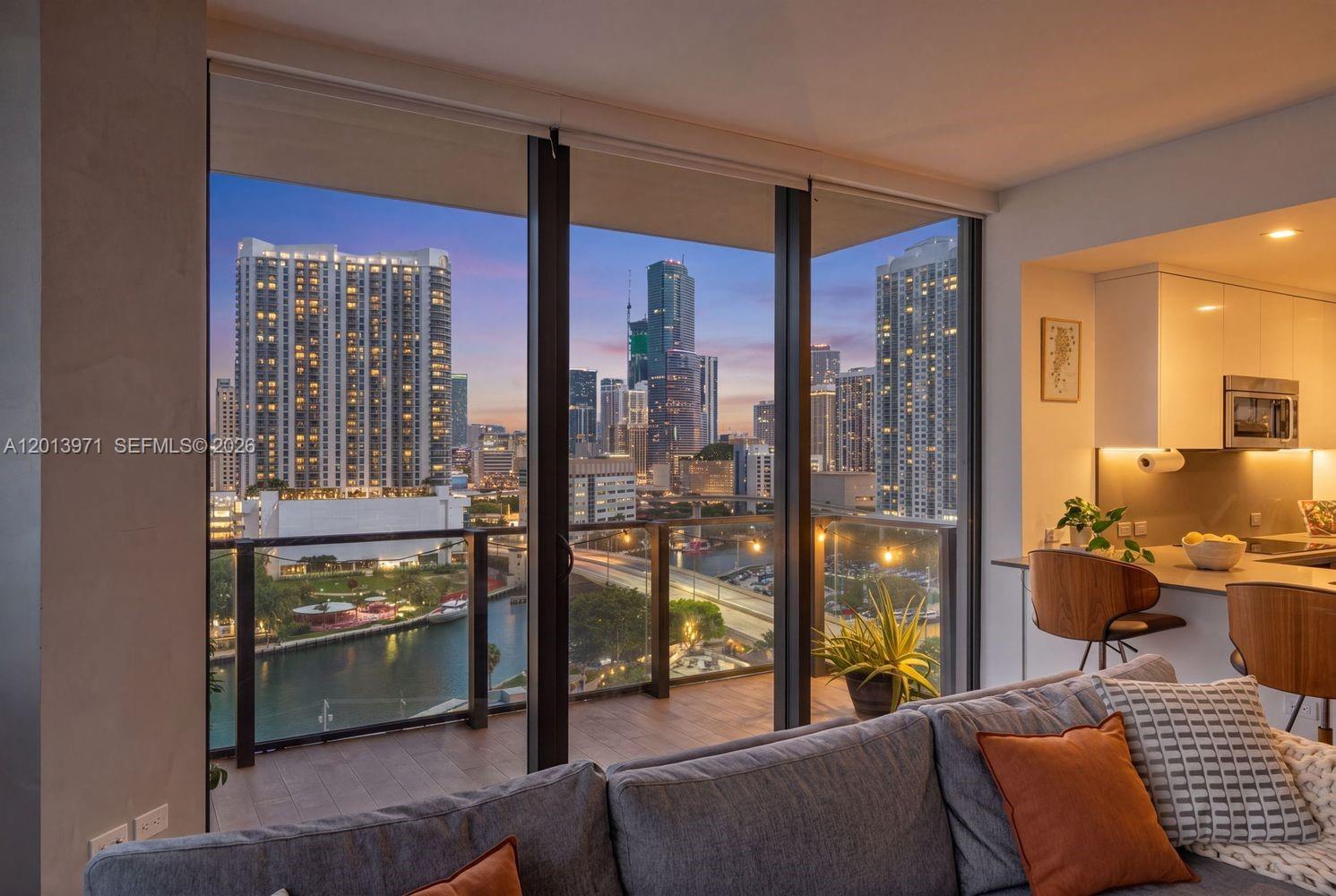 RISE CONDO - Residential