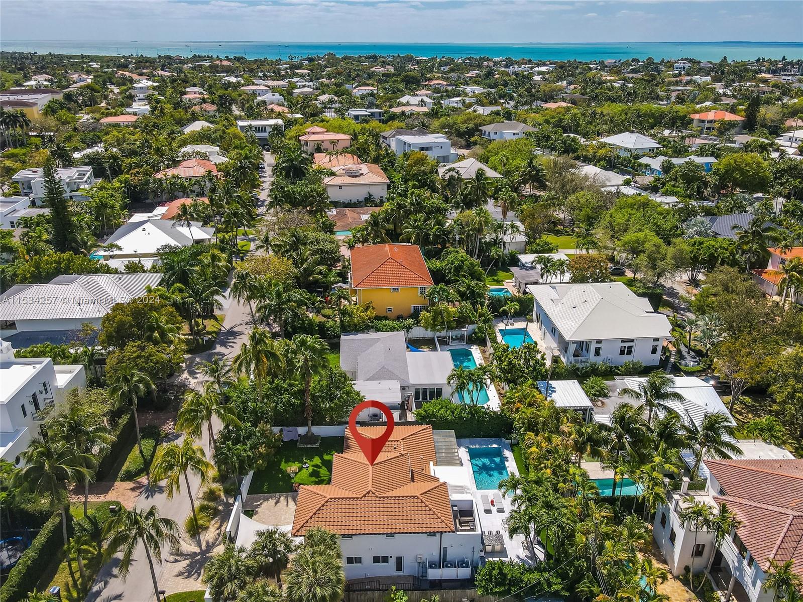 TROPICAL ISLE HOMES - Residential