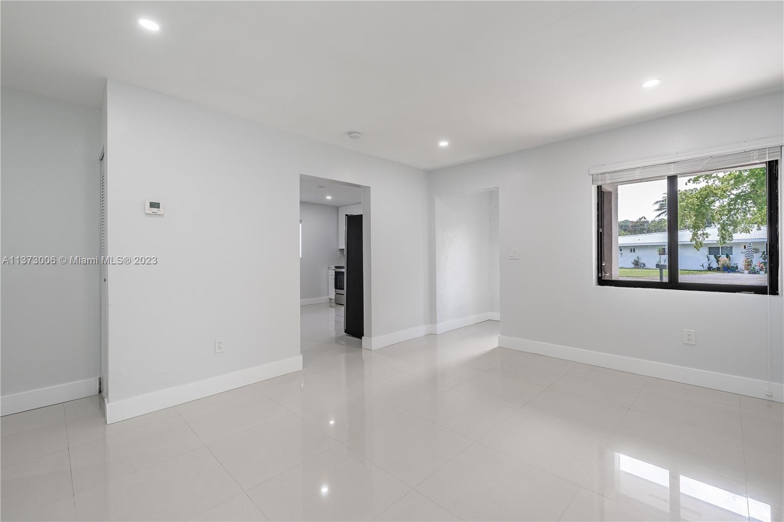ADRIATIC SUB - Residential Lease