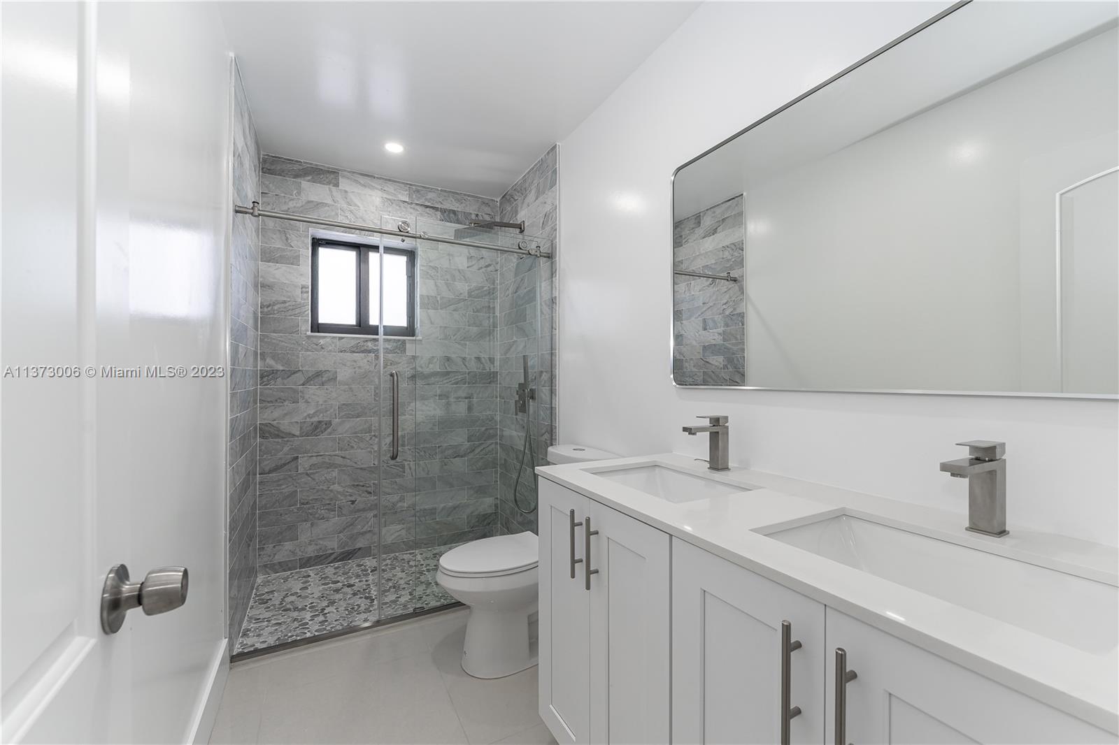 ADRIATIC SUB - Residential Lease
