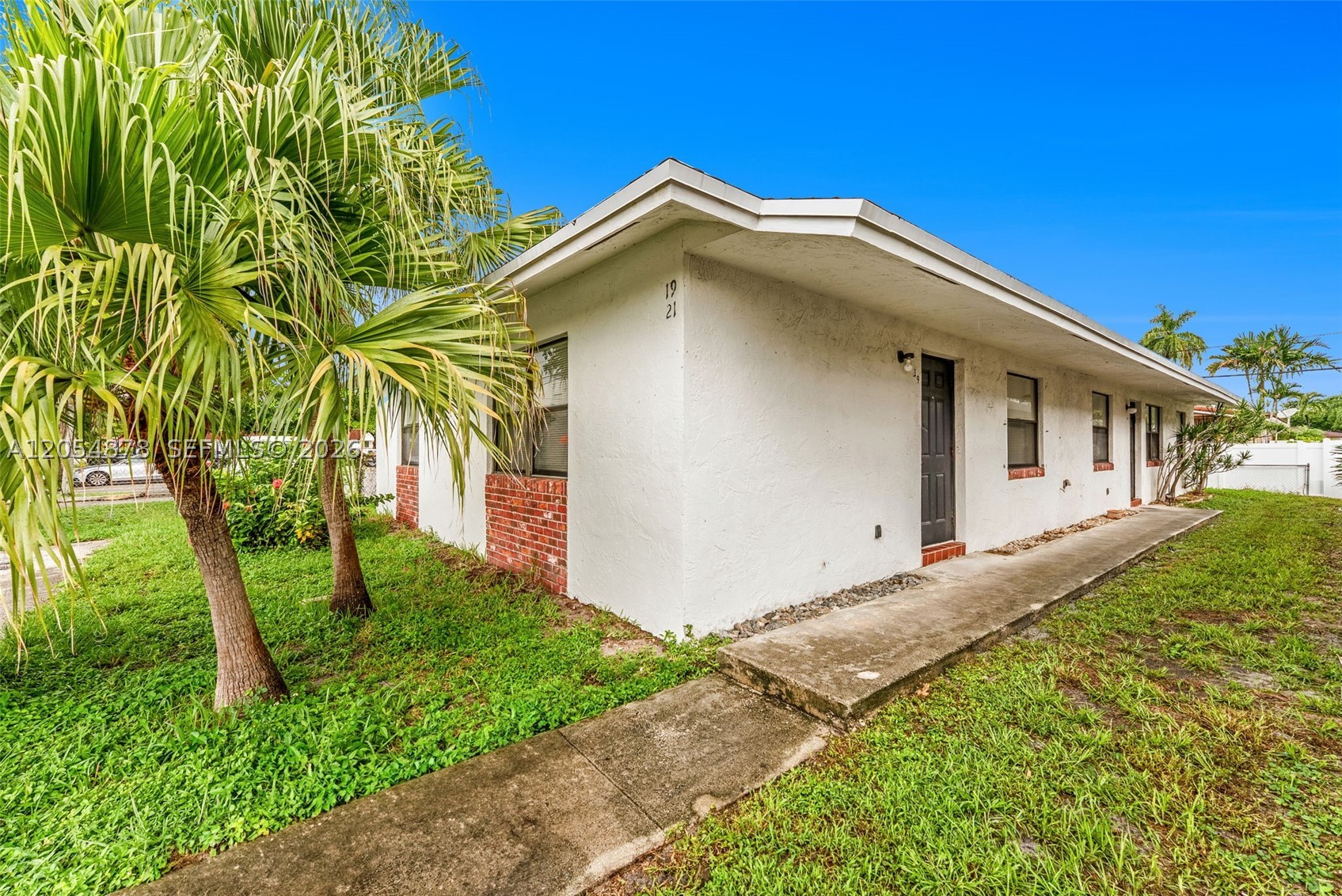 HOLLYWOOD CENTER AMEN PLA - Residential Income