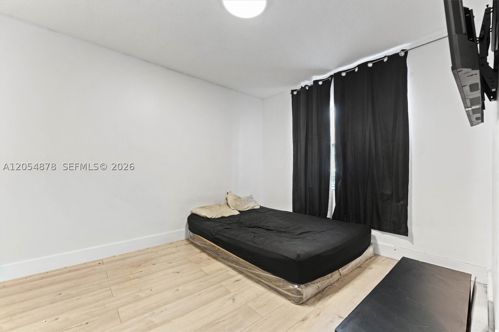 HOLLYWOOD CENTER AMEN PLA - Residential Income