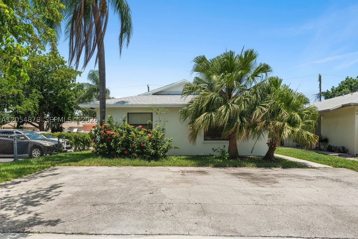 HOLLYWOOD CENTER AMEN PLA - Residential Income