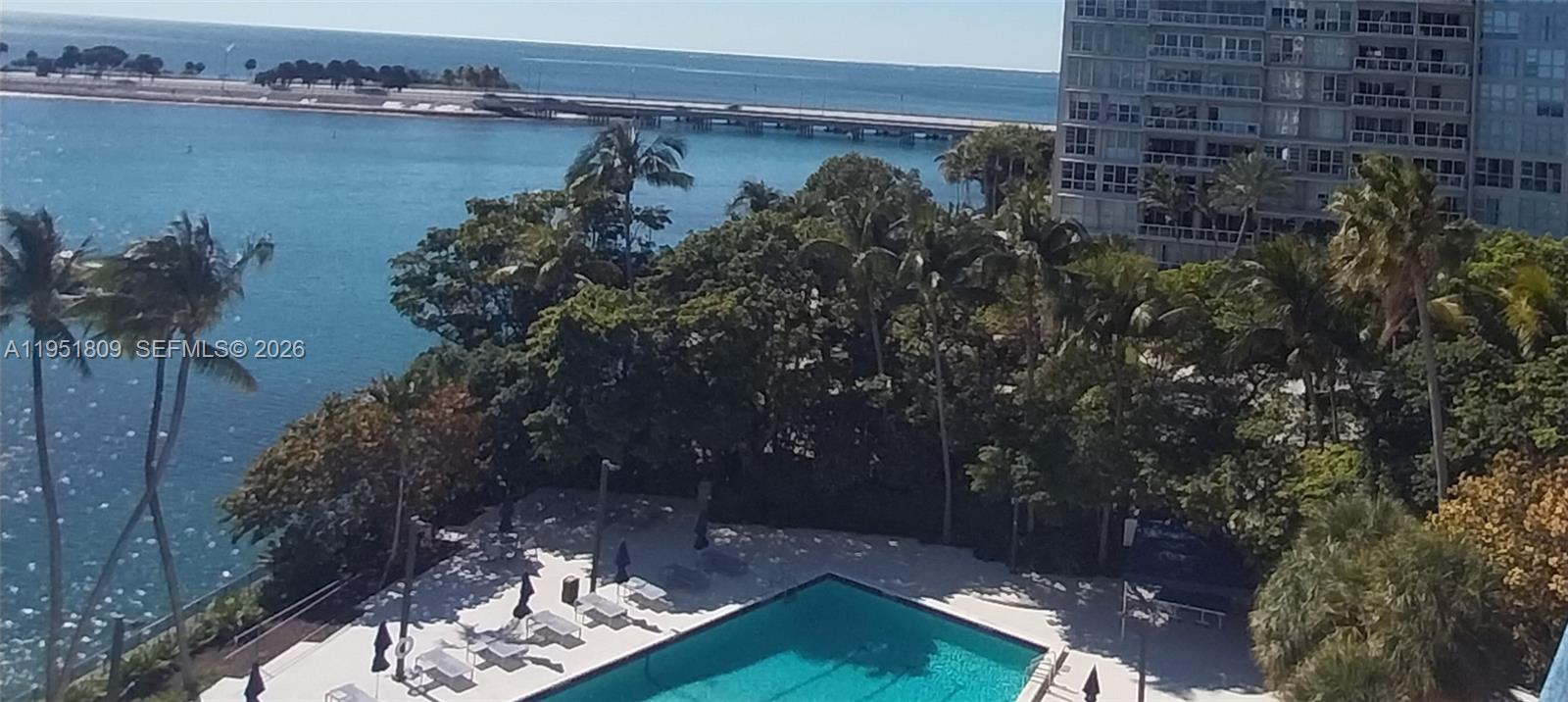 BRICKELL BAY CLUB CONDO - Residential