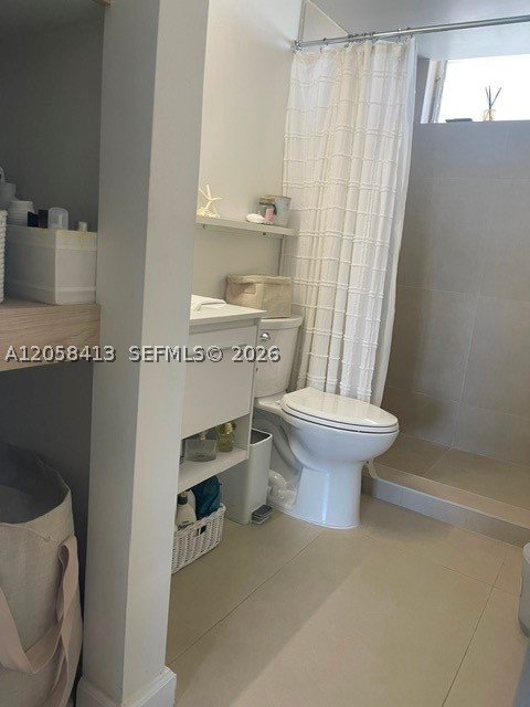 POINT EAST SEC II CONDO - Residential
