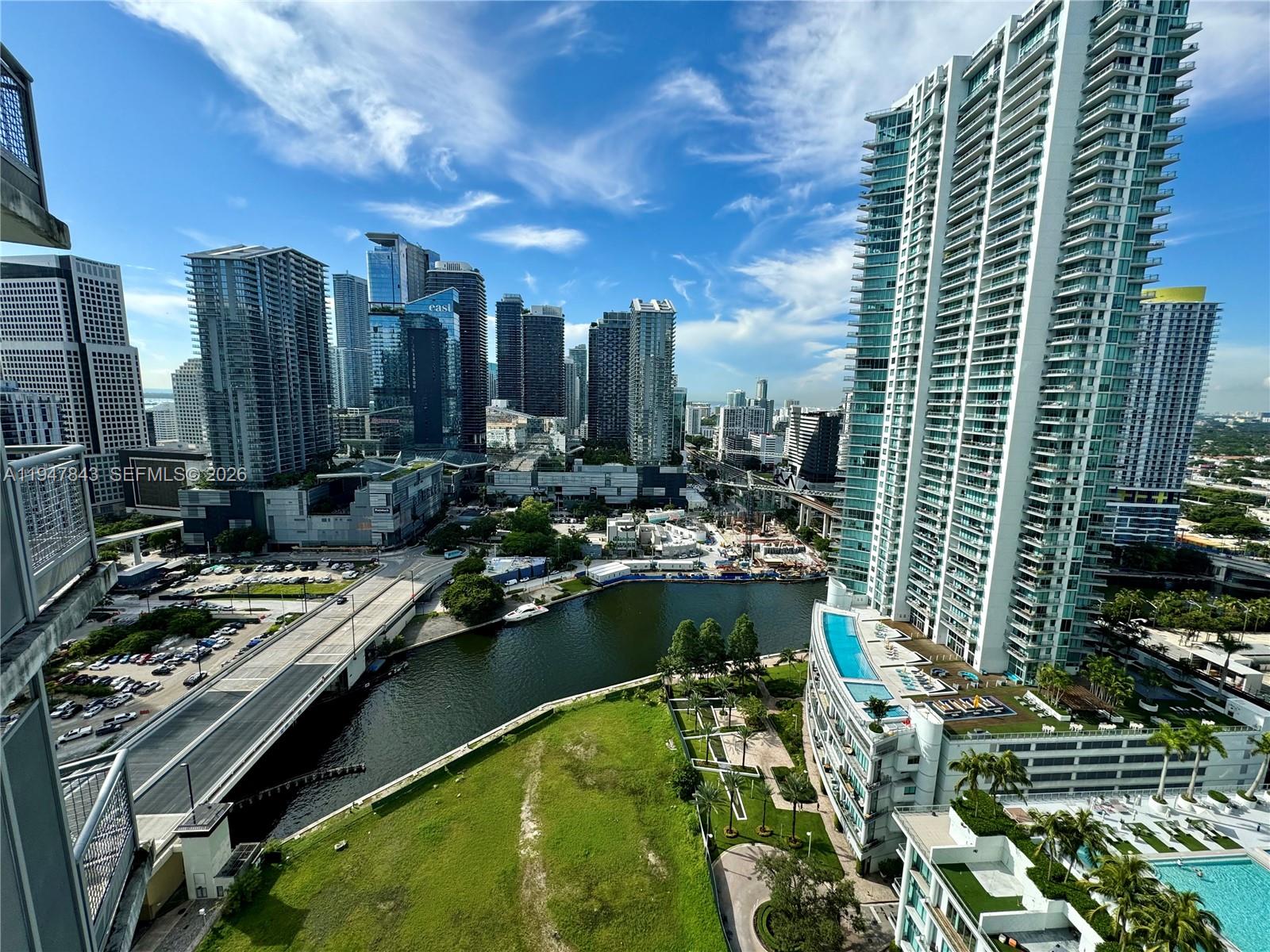 WIND CONDO - Residential
