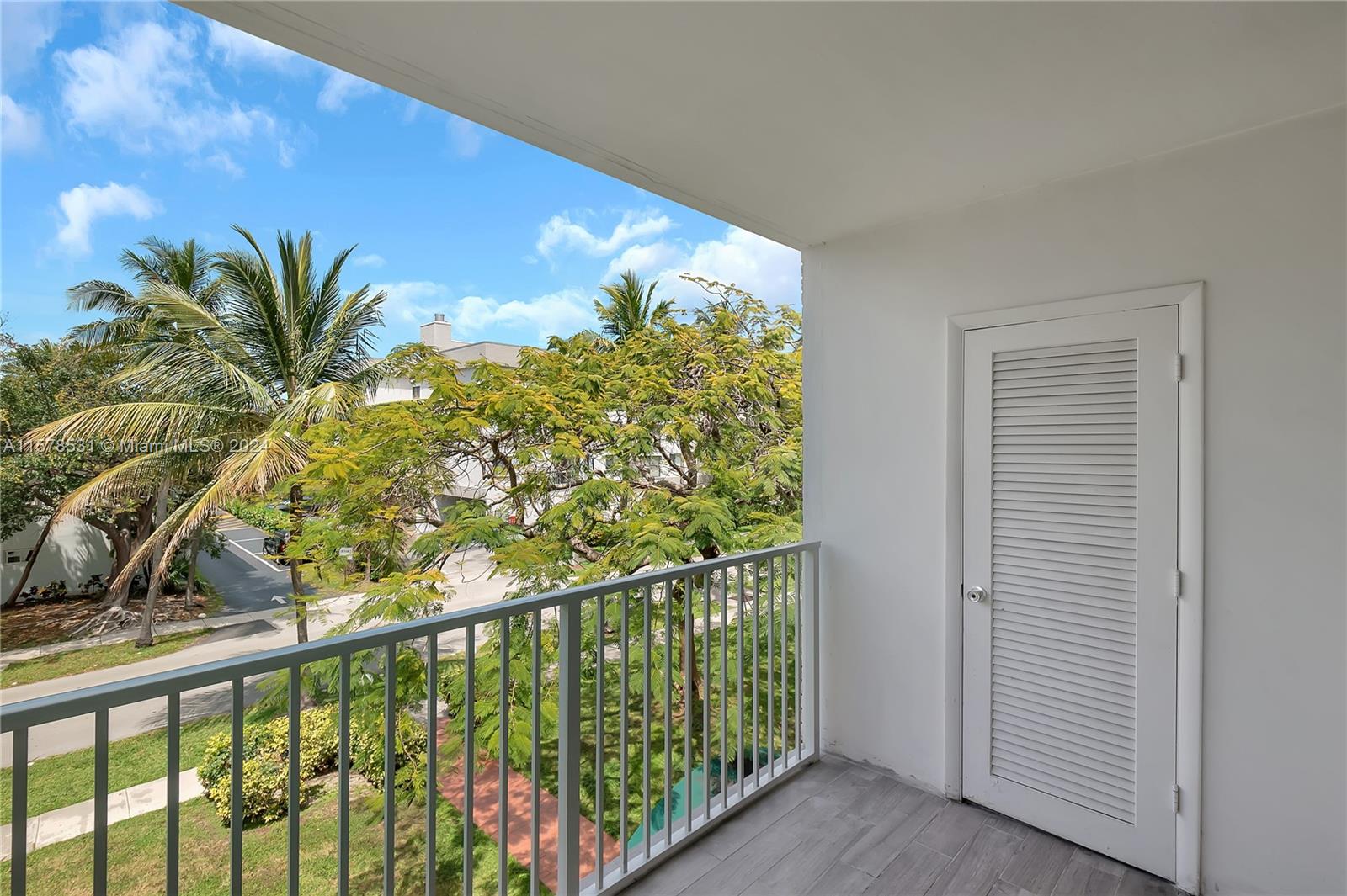 GALEN DRIVE CONDO APTS - Residential Lease