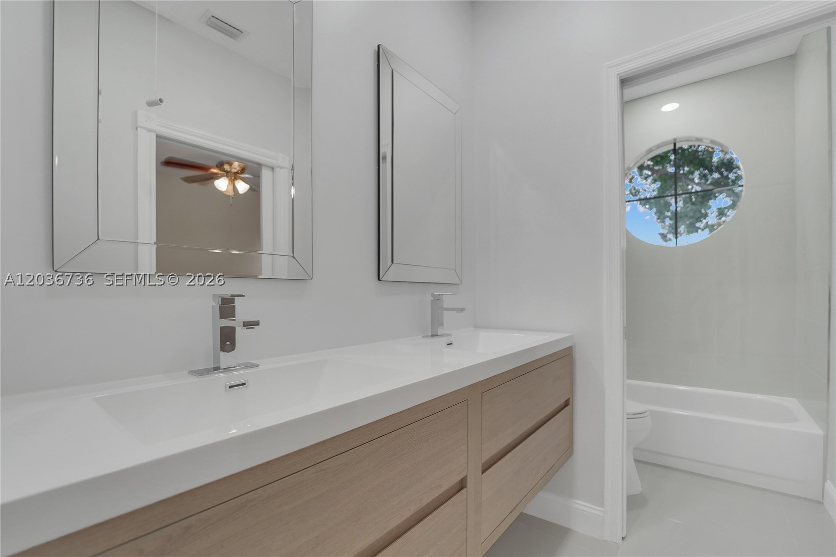 LEXINGTON HOMES ESTATES - Residential