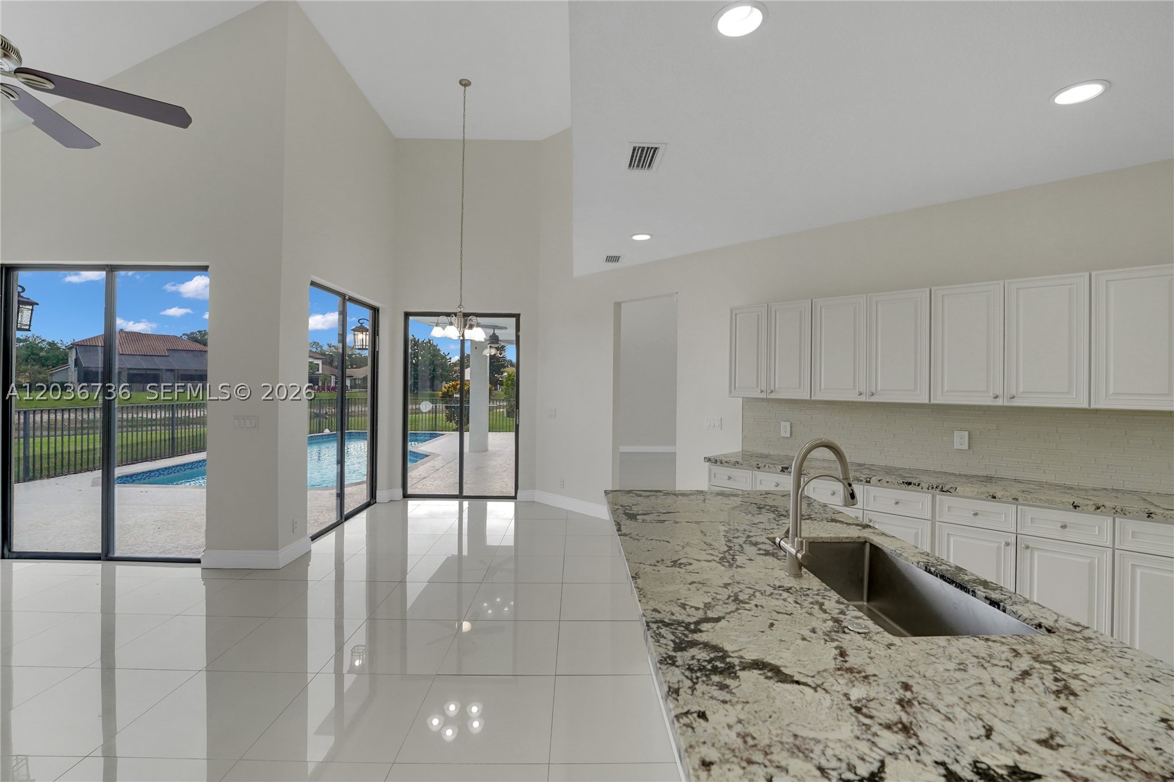 LEXINGTON HOMES ESTATES - Residential