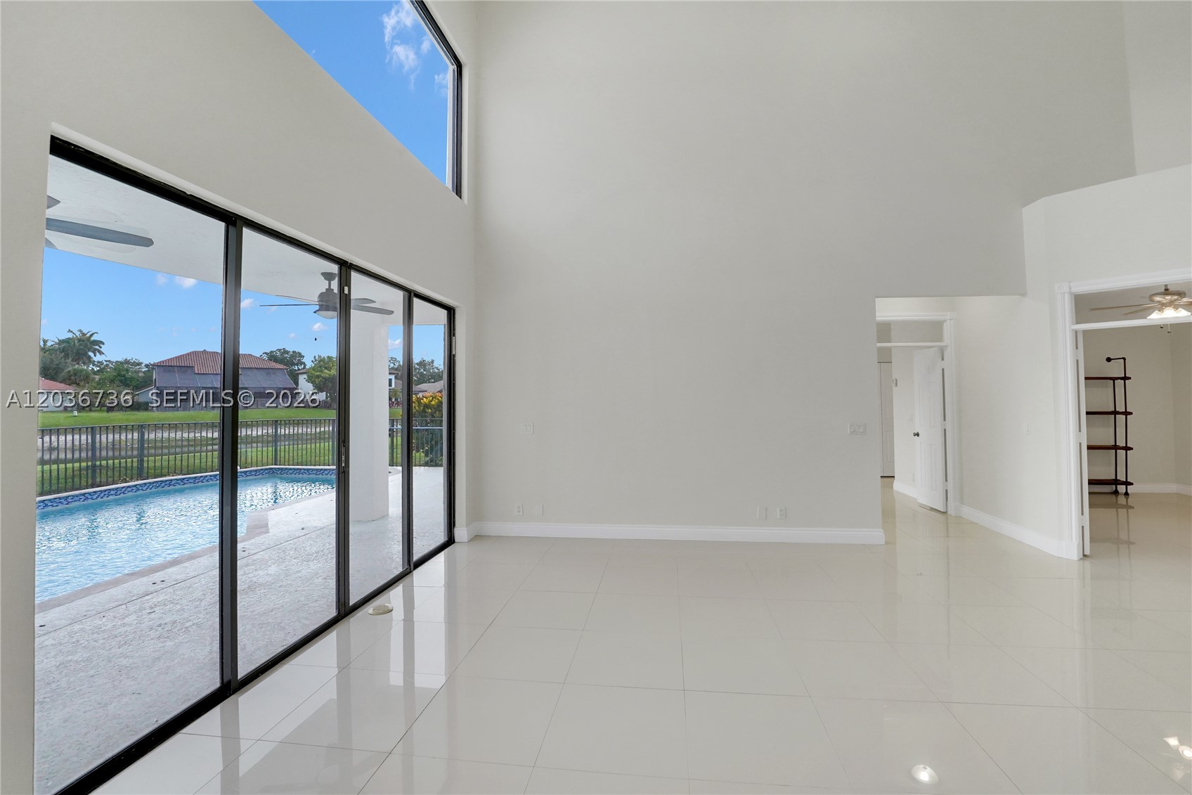 LEXINGTON HOMES ESTATES - Residential