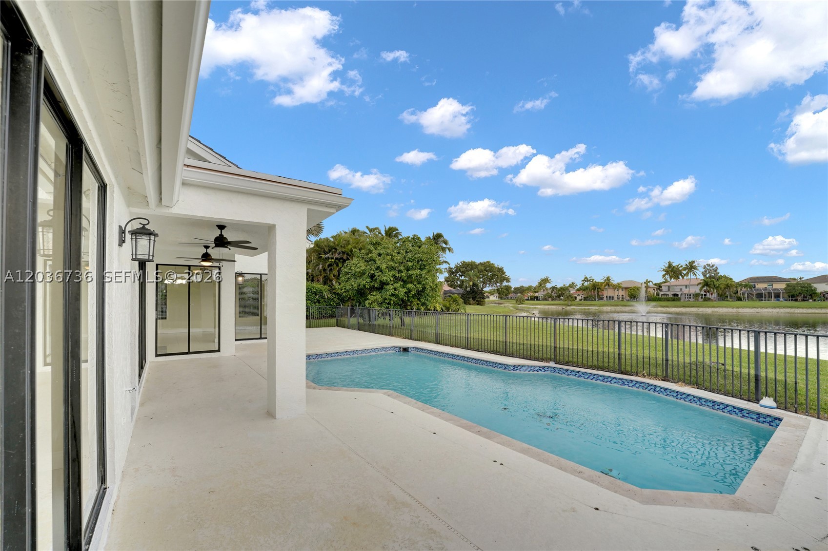 LEXINGTON HOMES ESTATES - Residential