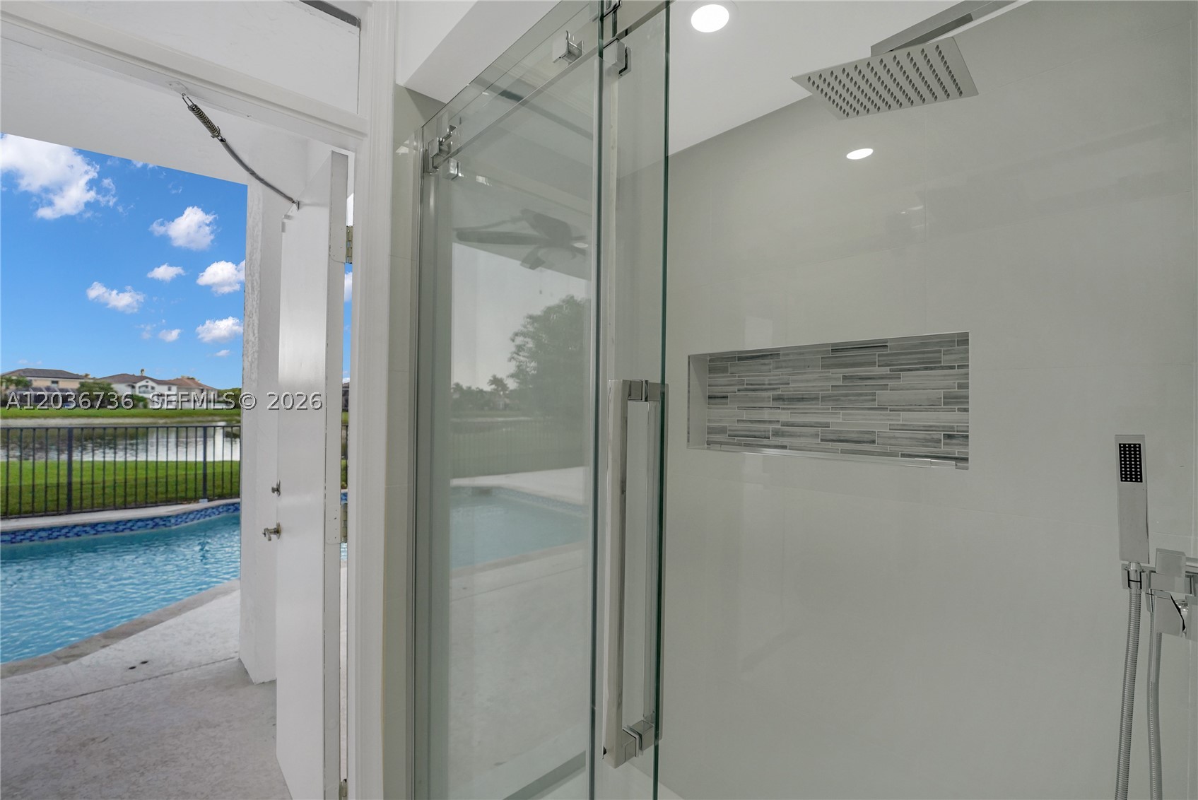 LEXINGTON HOMES ESTATES - Residential