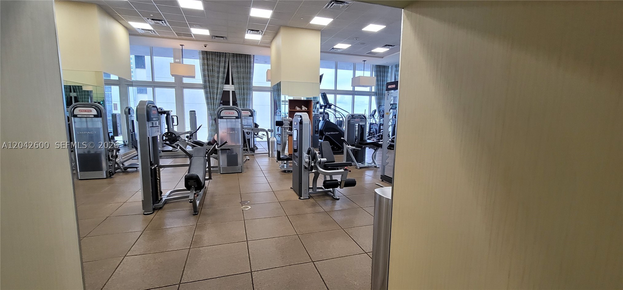 50 BISCAYNE CONDO - Residential Lease