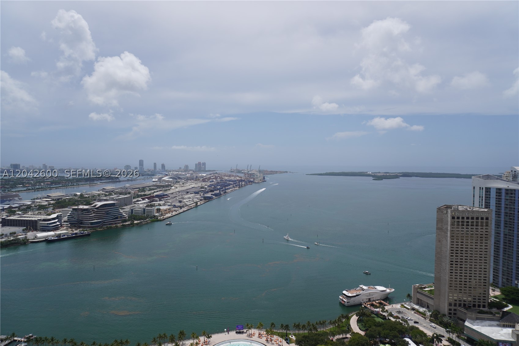 50 BISCAYNE CONDO - Residential Lease