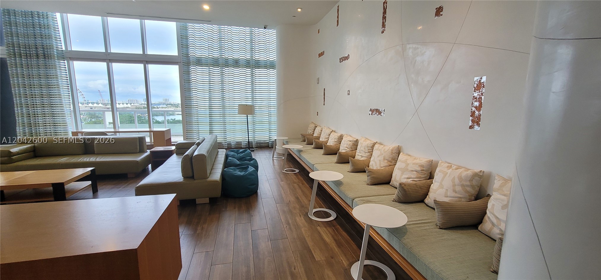 50 BISCAYNE CONDO - Residential Lease