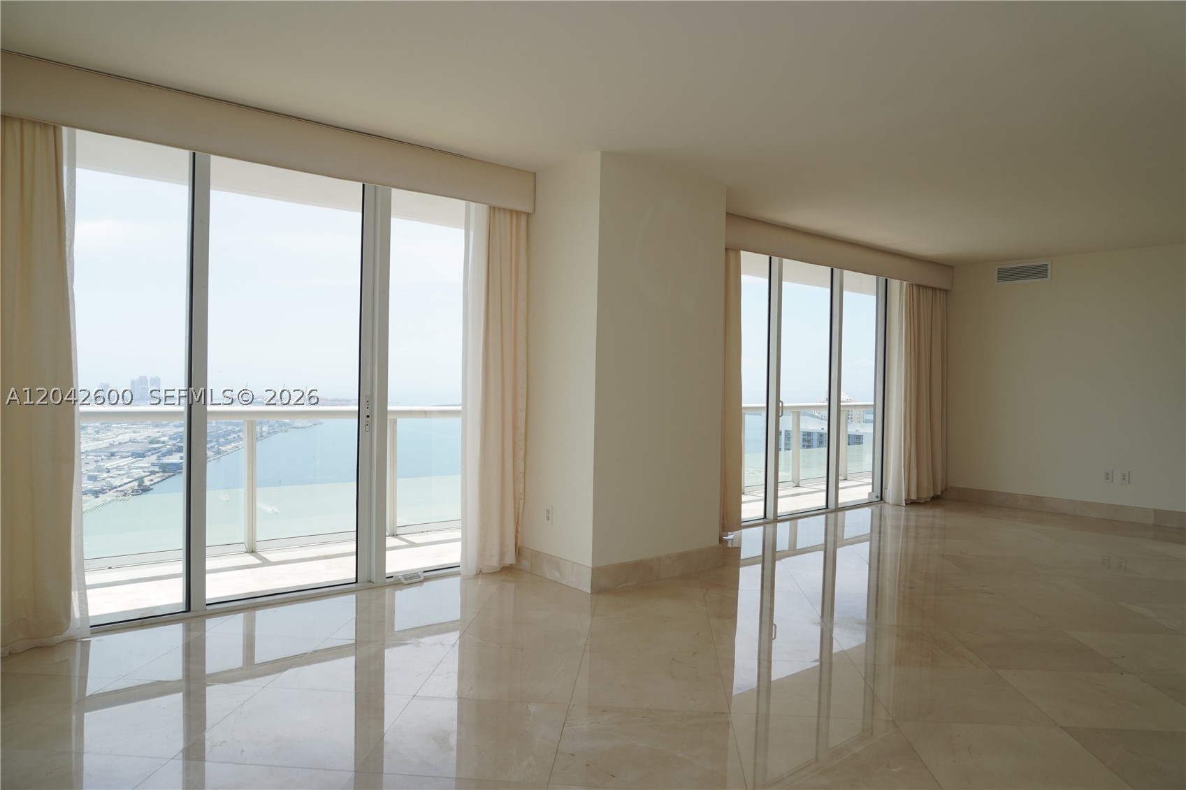 50 BISCAYNE CONDO - Residential Lease