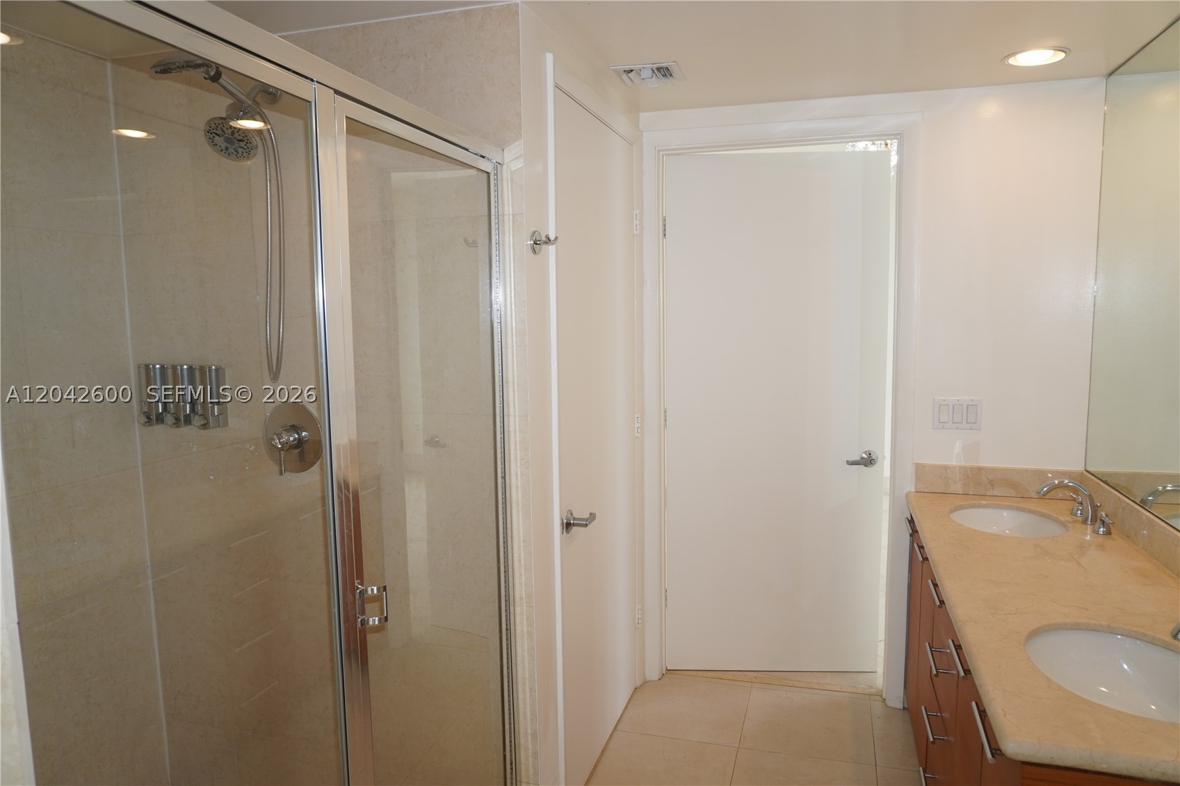 50 BISCAYNE CONDO - Residential Lease