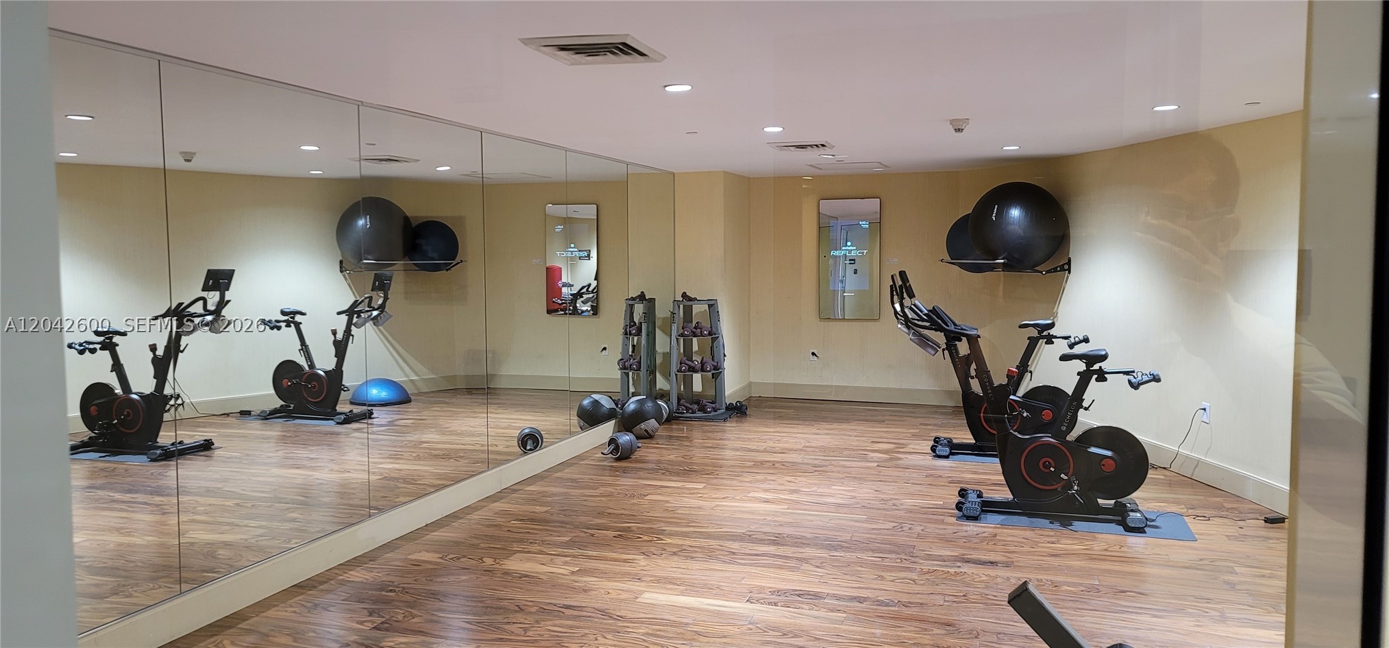 50 BISCAYNE CONDO - Residential Lease