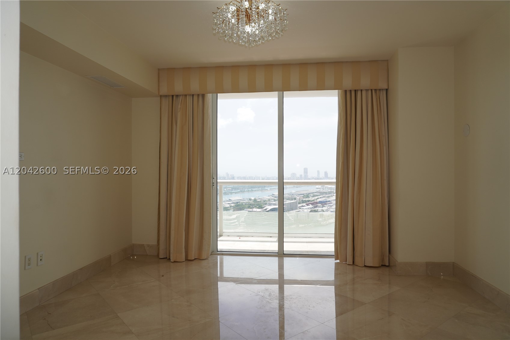 50 BISCAYNE CONDO - Residential Lease