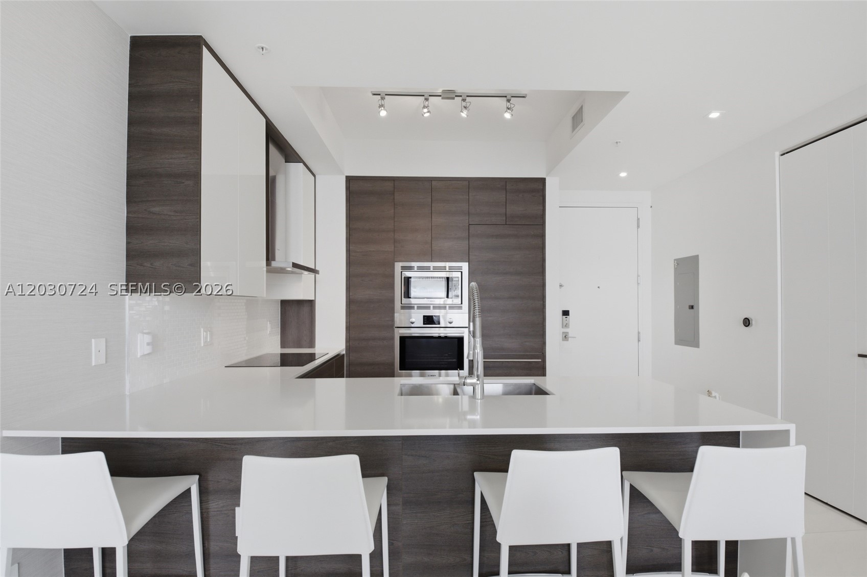 MERRICK MANOR CONDO - Residential Lease