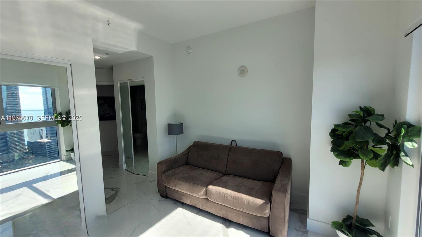 1100 MILLECENTO RESIDENCE - Residential