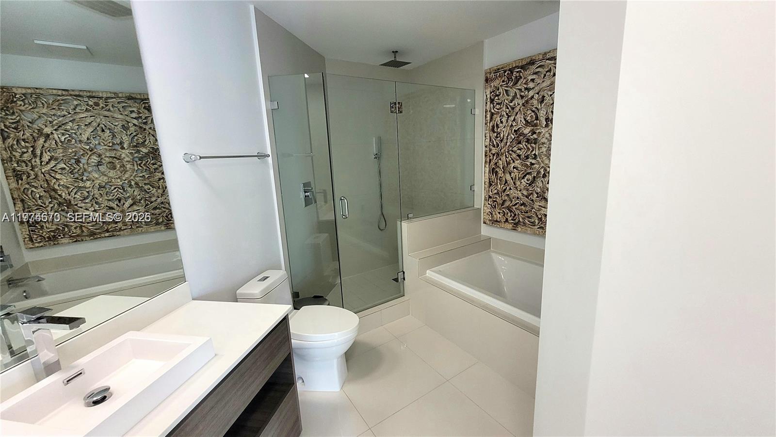 1100 MILLECENTO RESIDENCE - Residential