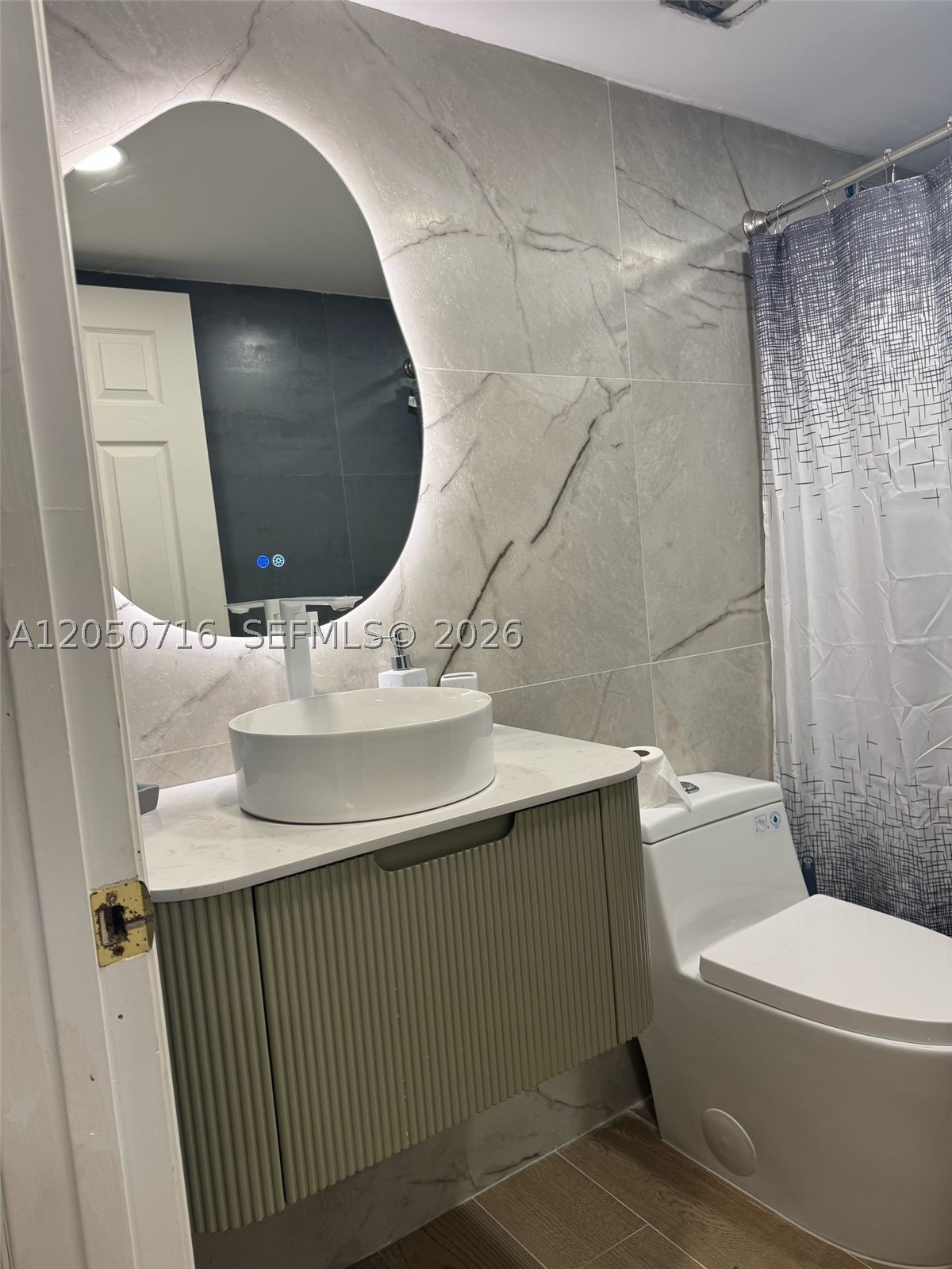 SEA WINDS CONDOMINIUM - Residential Lease