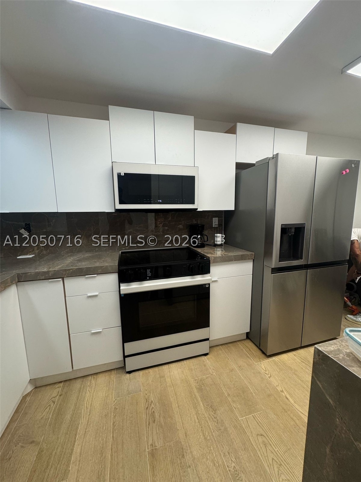 SEA WINDS CONDOMINIUM - Residential Lease