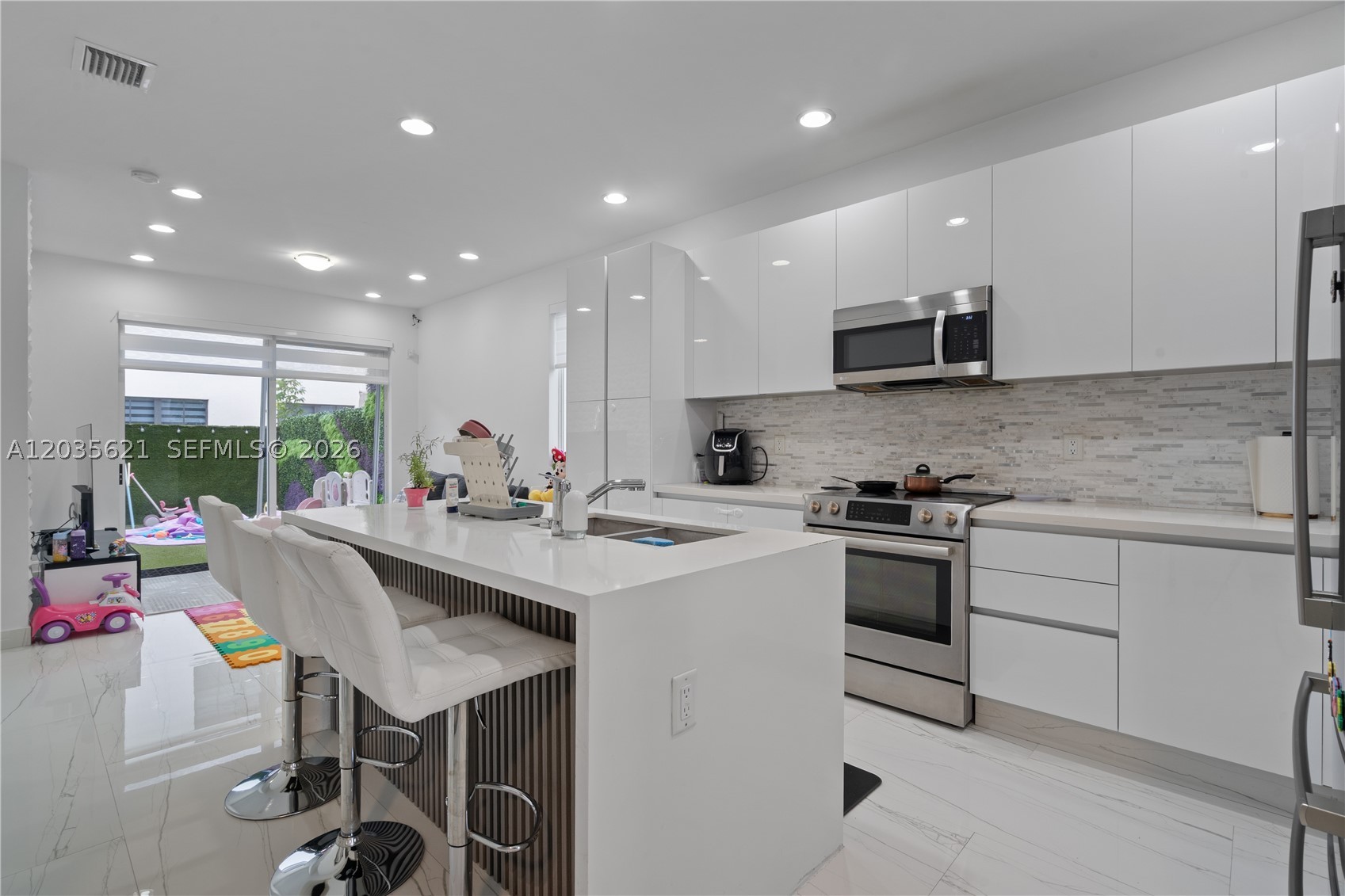 DORAL PALMS NORTH - Residential