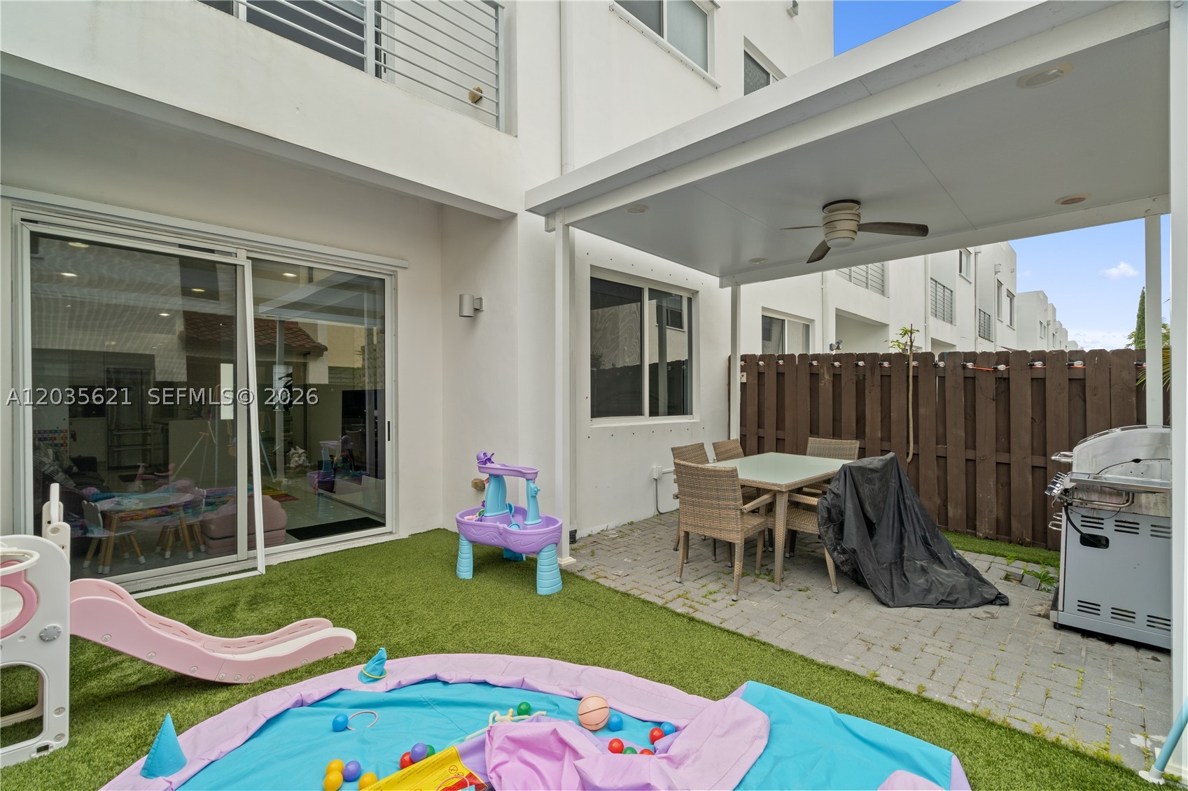DORAL PALMS NORTH - Residential