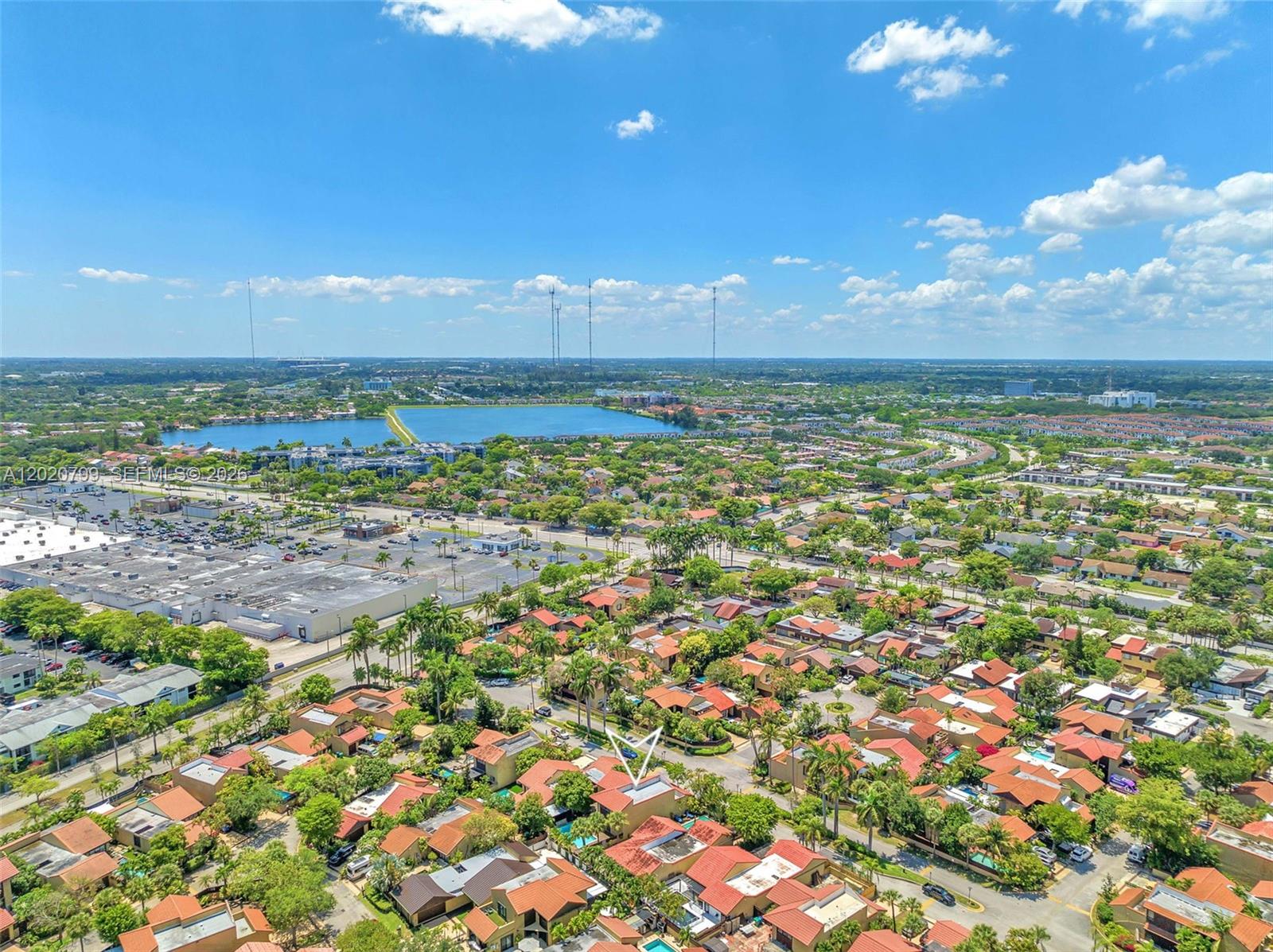SKY LAKE VILLAS FIRST ADD - Residential