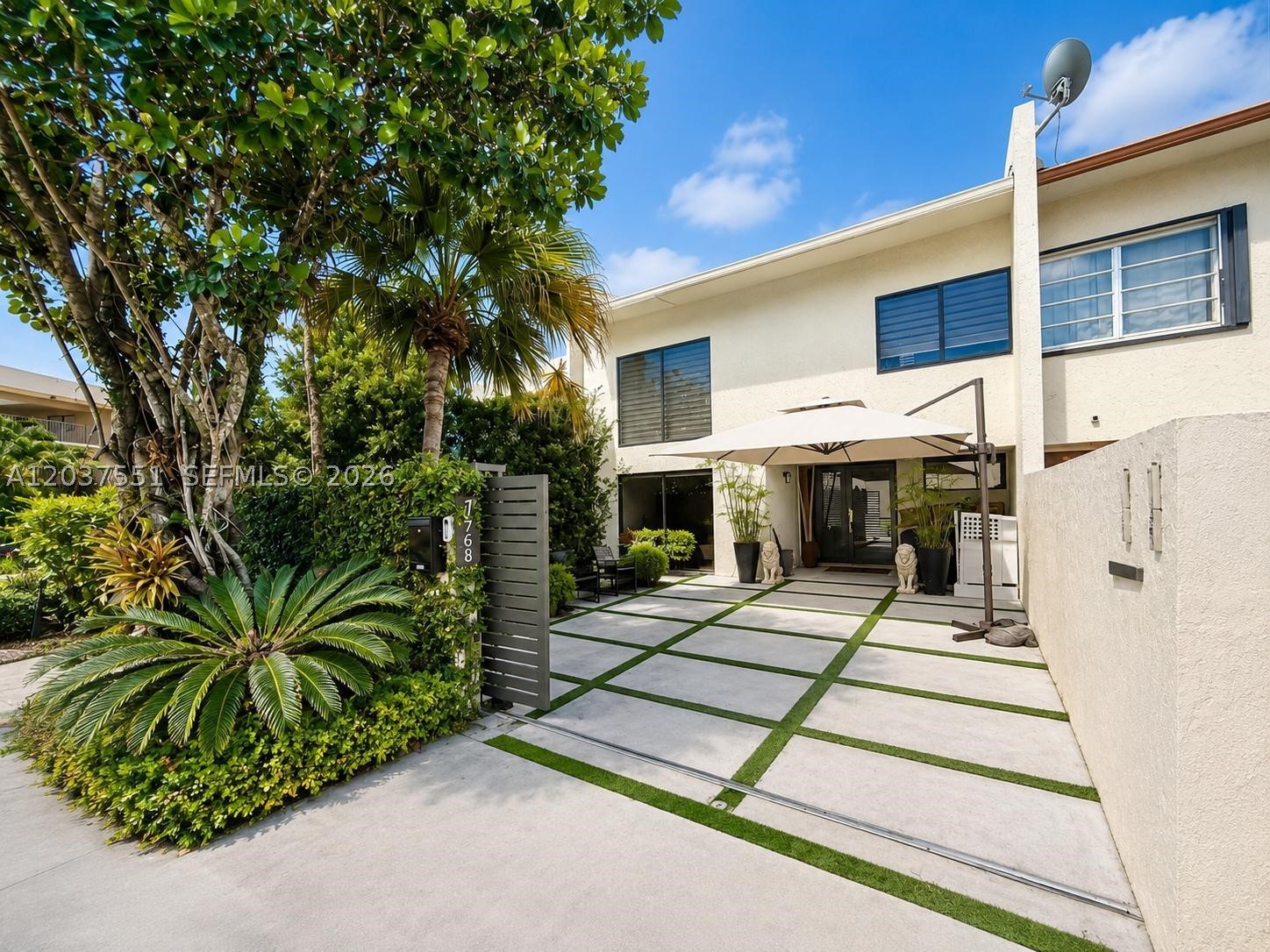 SUNSET KENDALL VILLAS - Residential Lease