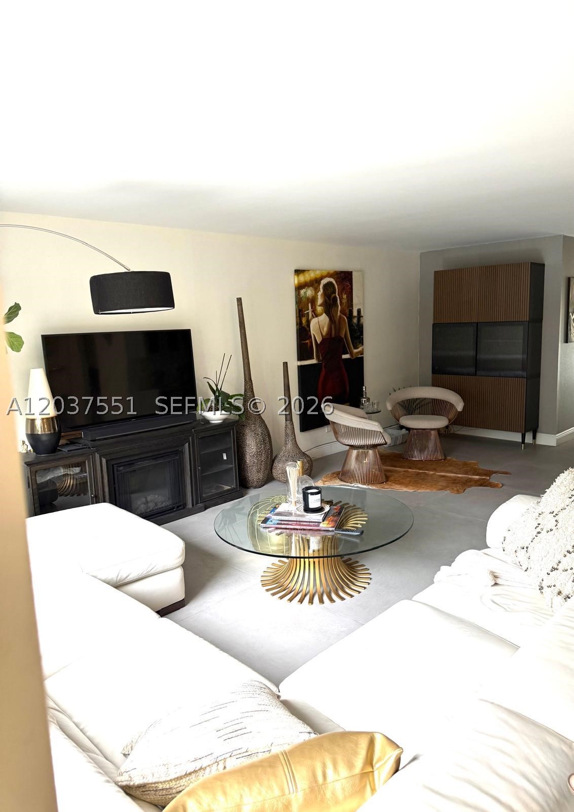 SUNSET KENDALL VILLAS - Residential Lease