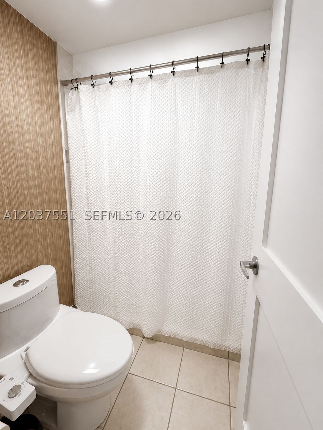 SUNSET KENDALL VILLAS - Residential Lease