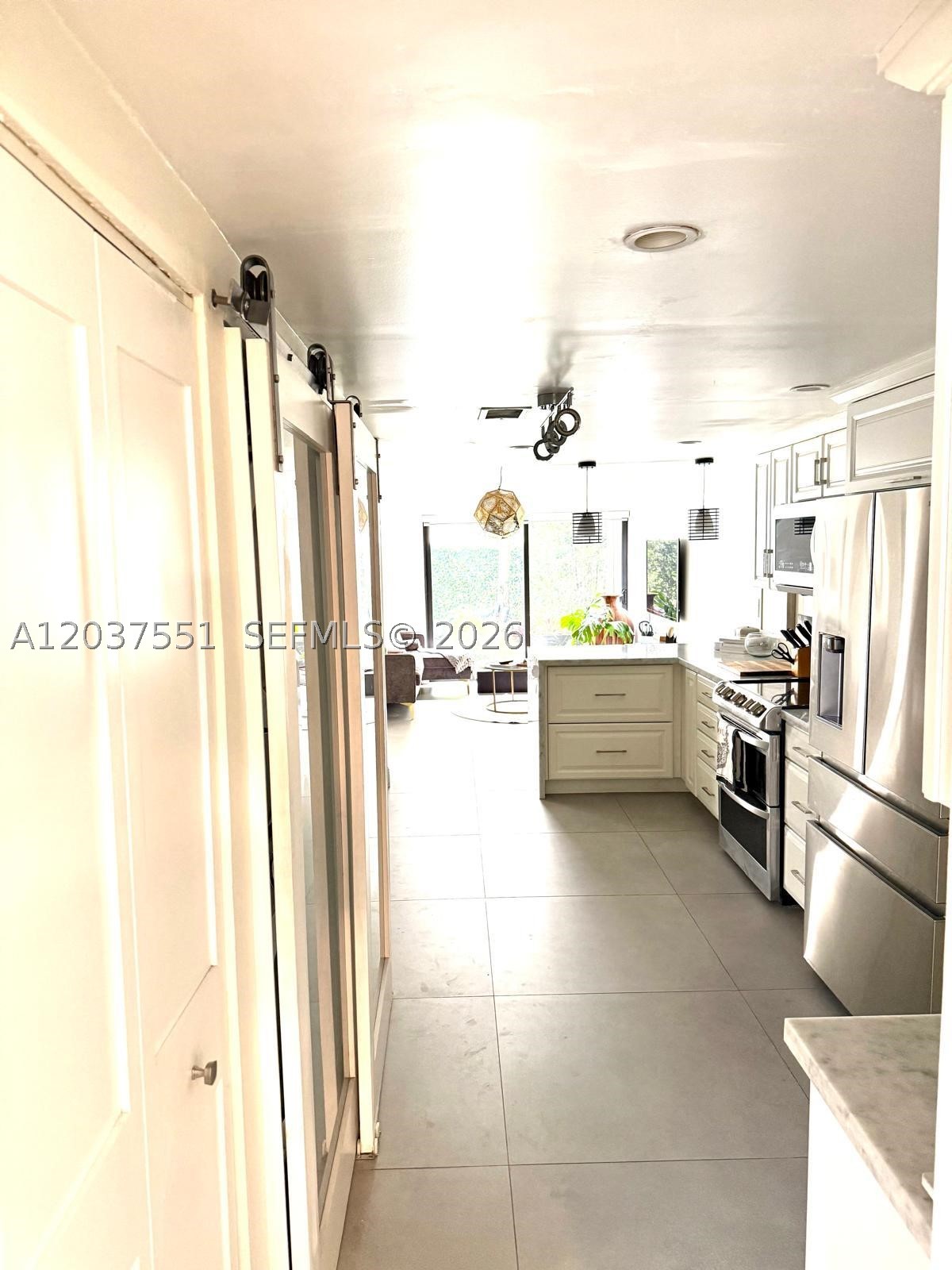 SUNSET KENDALL VILLAS - Residential Lease