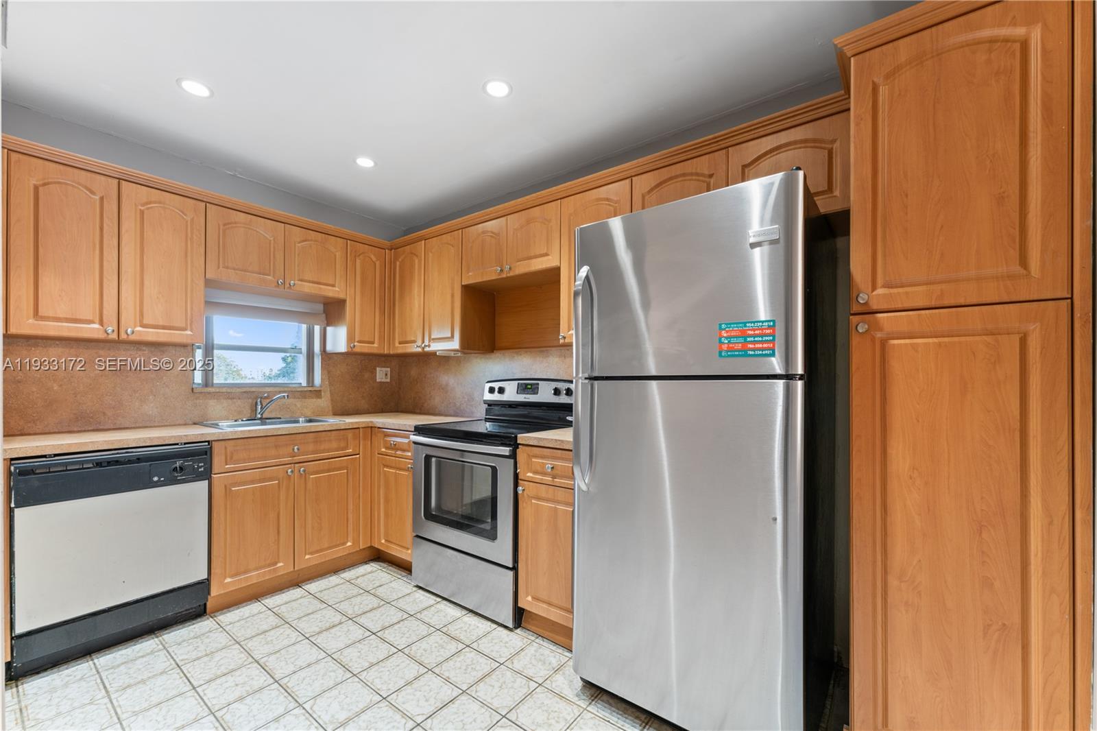 Enjoy peaceful golf course views from the screened patio of this 2-bedroom, 2-bath condo located in the desirable Hollybrook community. This active 55+ community has so much to offer including a Restaurant, Billiard Room, BBQ/Picnic Area, Clubhouse, Courtesy Bus, Exercise Room, Heated Pool, Library, Putting Green, Sauna, Shuffleboard, Tennis, Pickle Ball, Vehicle Wash Area, & Electric Car Charging Station. Enjoy the Hollybrook lifestyle! This unit has a nice layout with split bedrooms and a comfortable living space with plenty of natural light. Perfect for buyers looking to create their own style while gaining instant value. HOA covers Exterior Building Insurance, Water, Garbage, Bus Service, Cable & Internet. Laundry facility and storage space steps away from unit. This is a great opportunity to own in a beautiful community at an affordable price. Sellers are motivated - PRICE REDUCED!