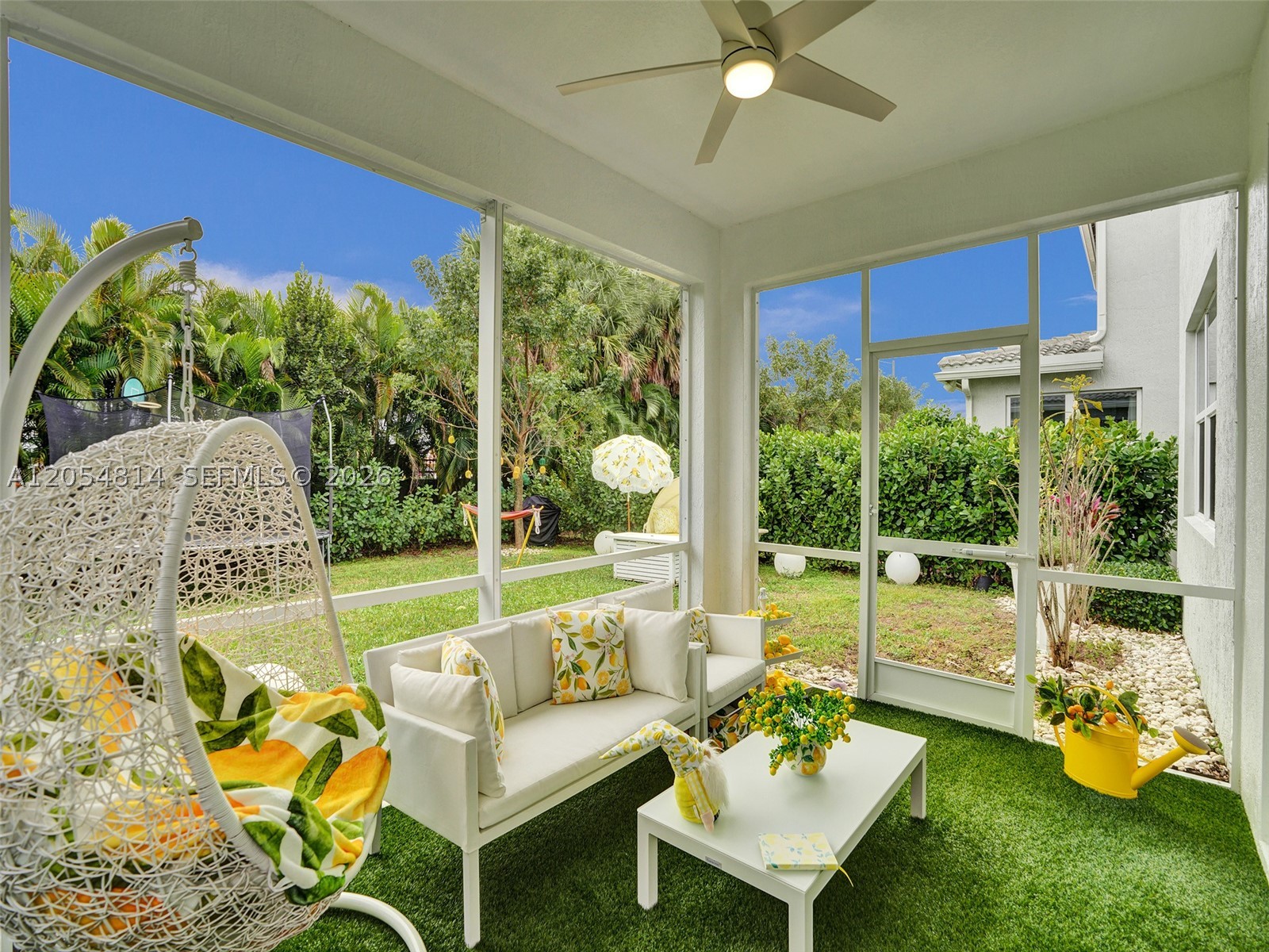 HILLCREST COUNTRY CLUB SO - Residential Lease