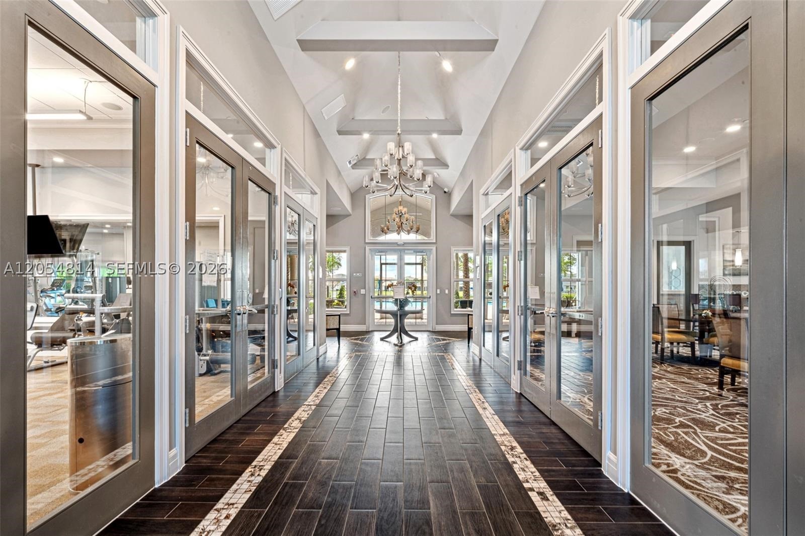HILLCREST COUNTRY CLUB SO - Residential Lease