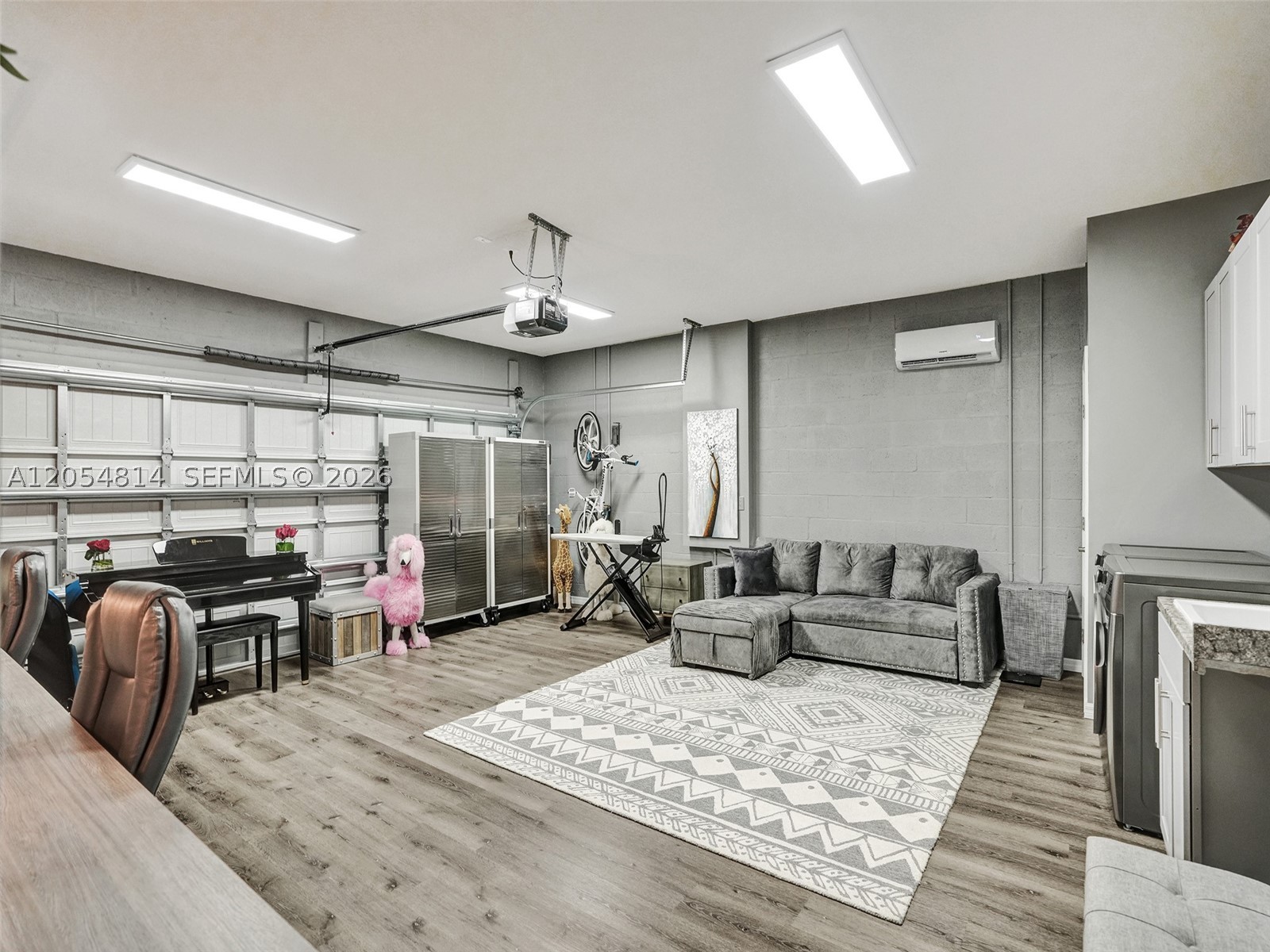 HILLCREST COUNTRY CLUB SO - Residential Lease
