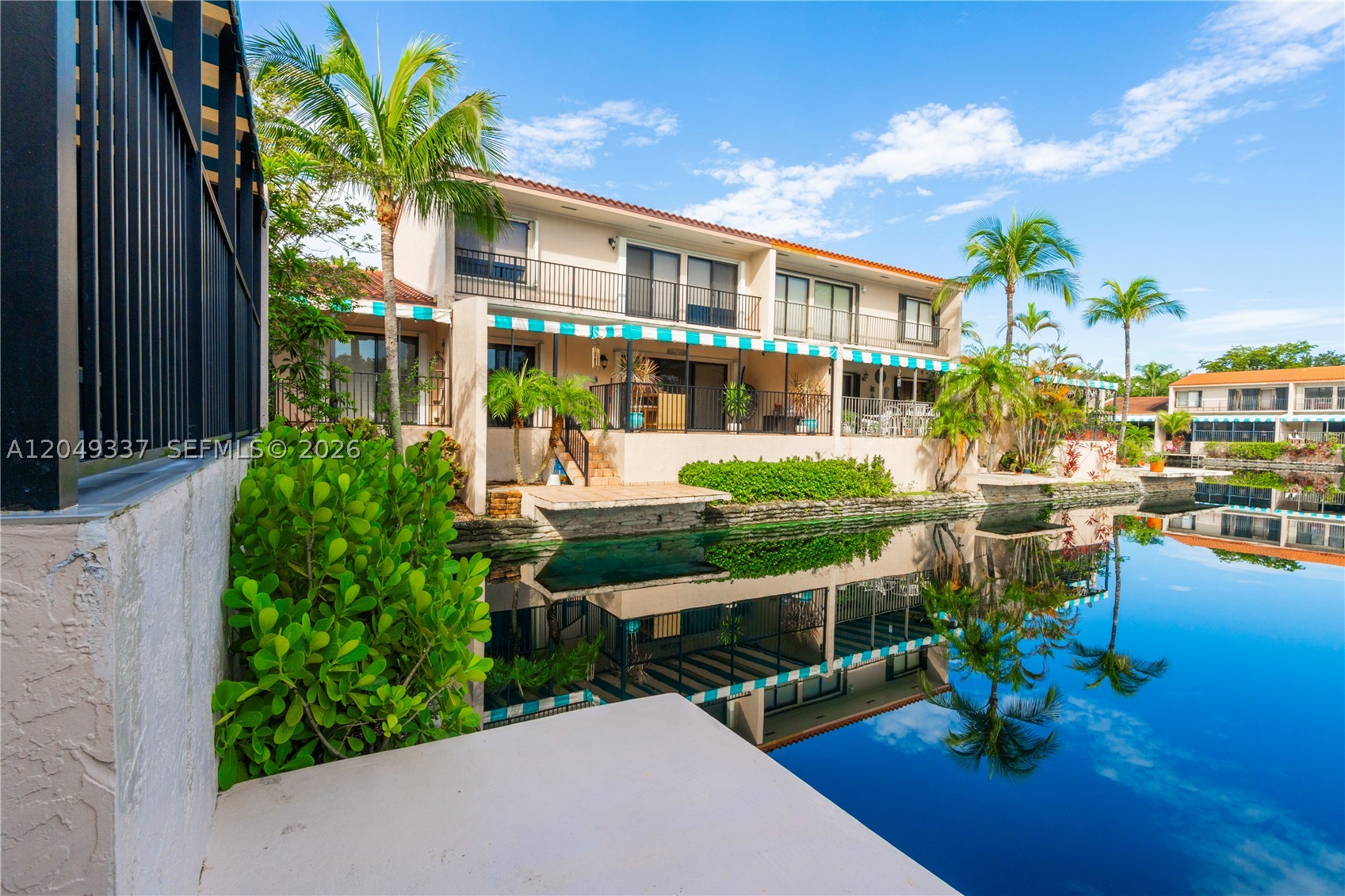 MIAMI LAKES-LAKE CAROL - Residential
