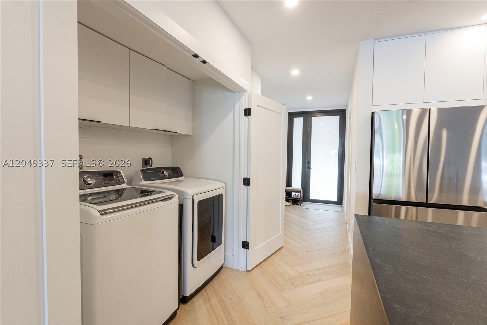 MIAMI LAKES-LAKE CAROL - Residential