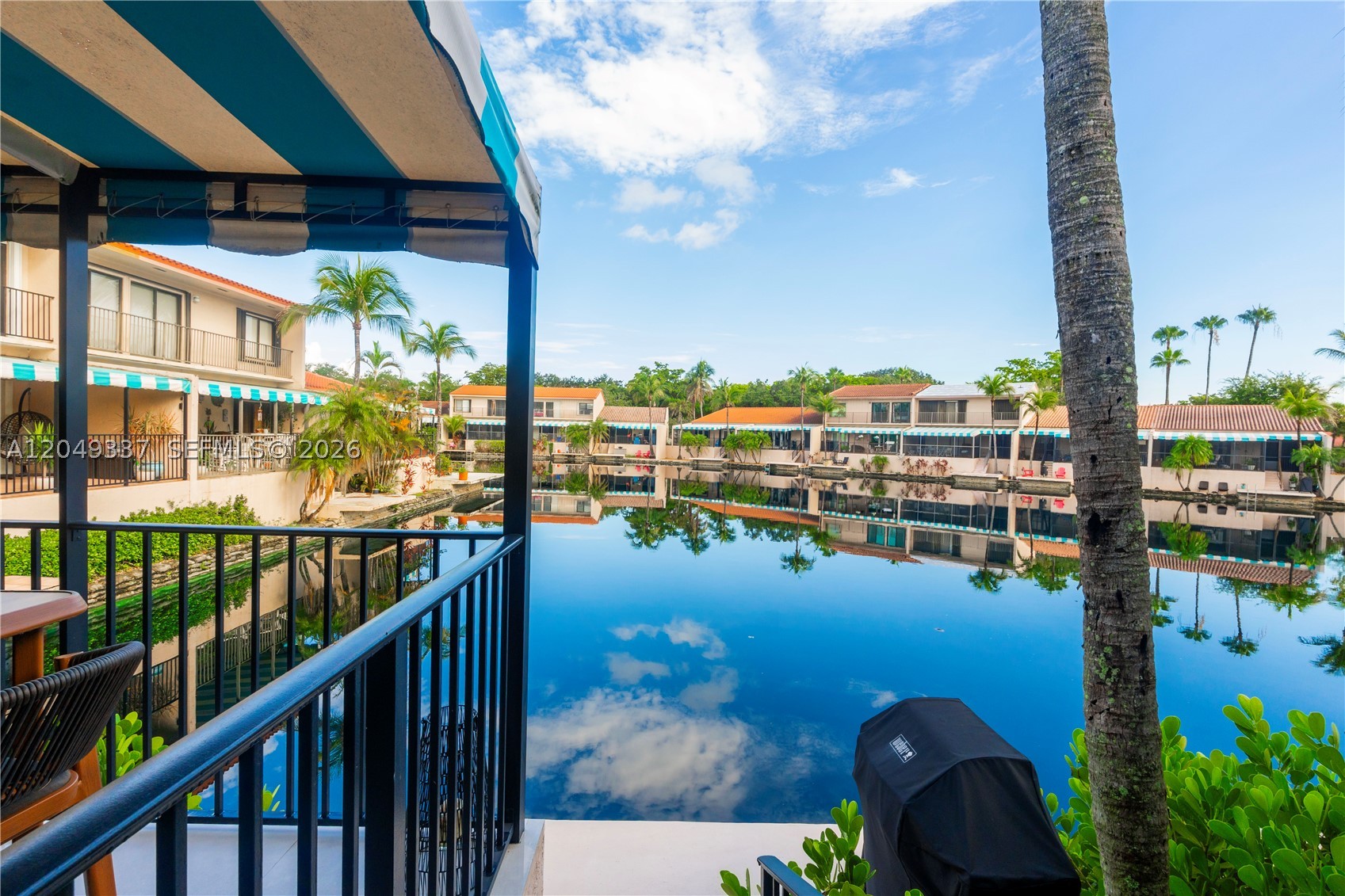 MIAMI LAKES-LAKE CAROL - Residential