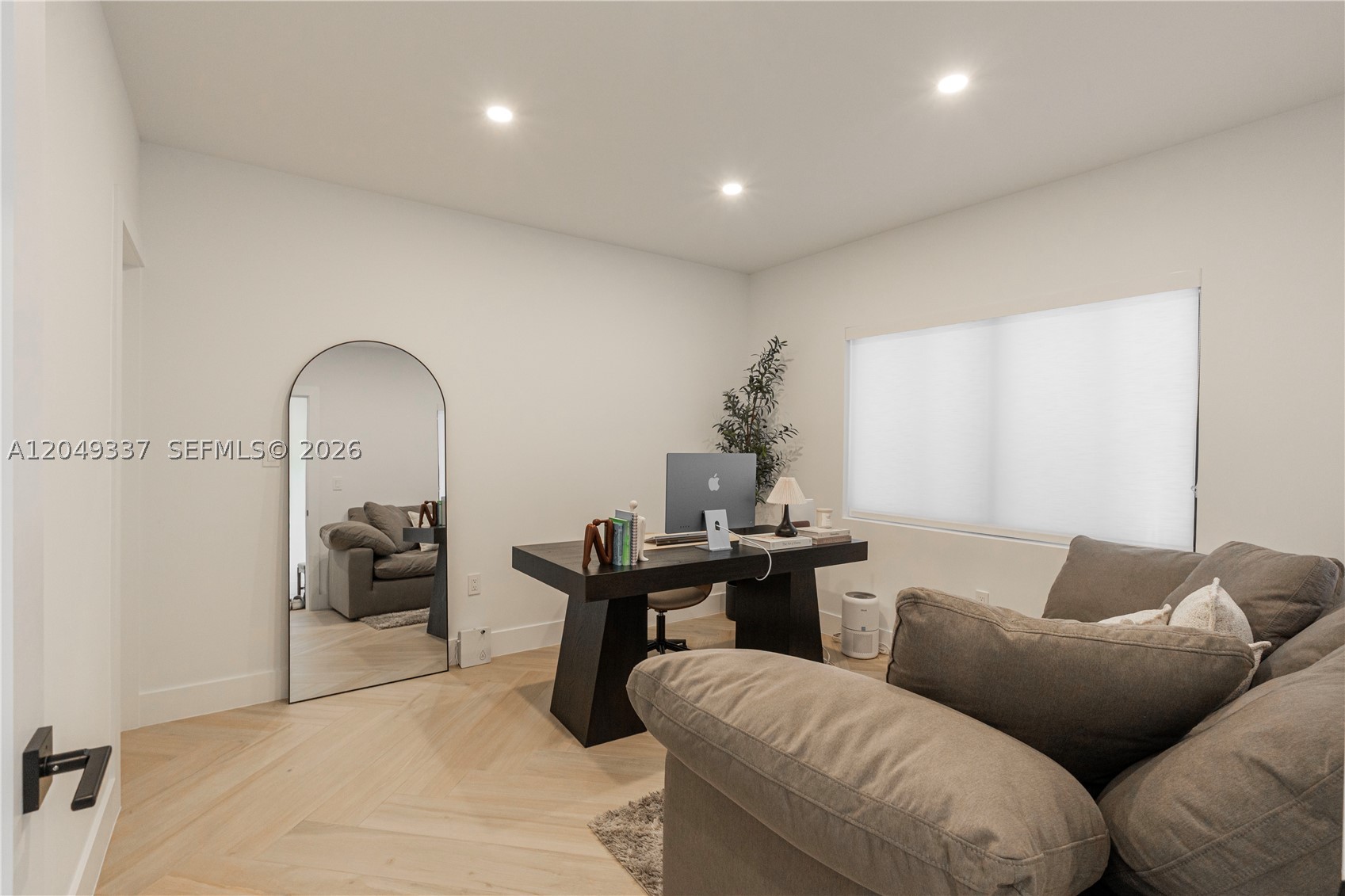 MIAMI LAKES-LAKE CAROL - Residential