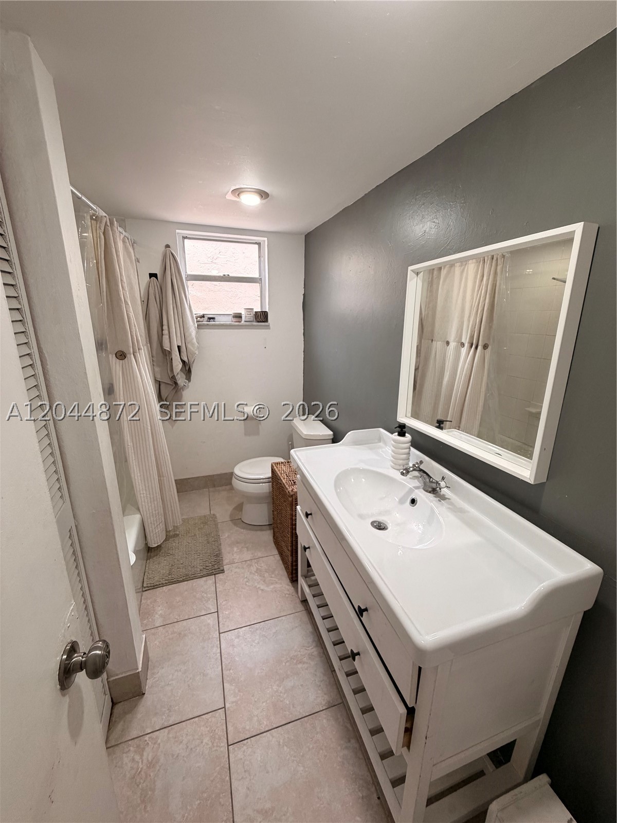 SHORES VILLAS CONDO - Residential
