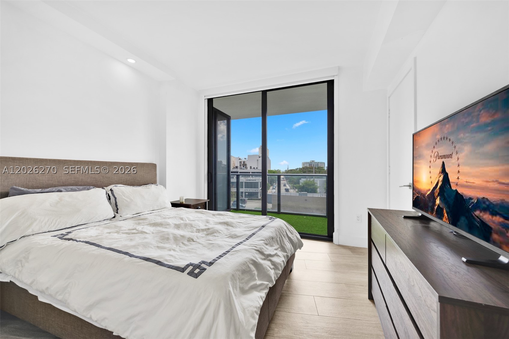 3401 MIDTOWN CONDO - Residential Lease