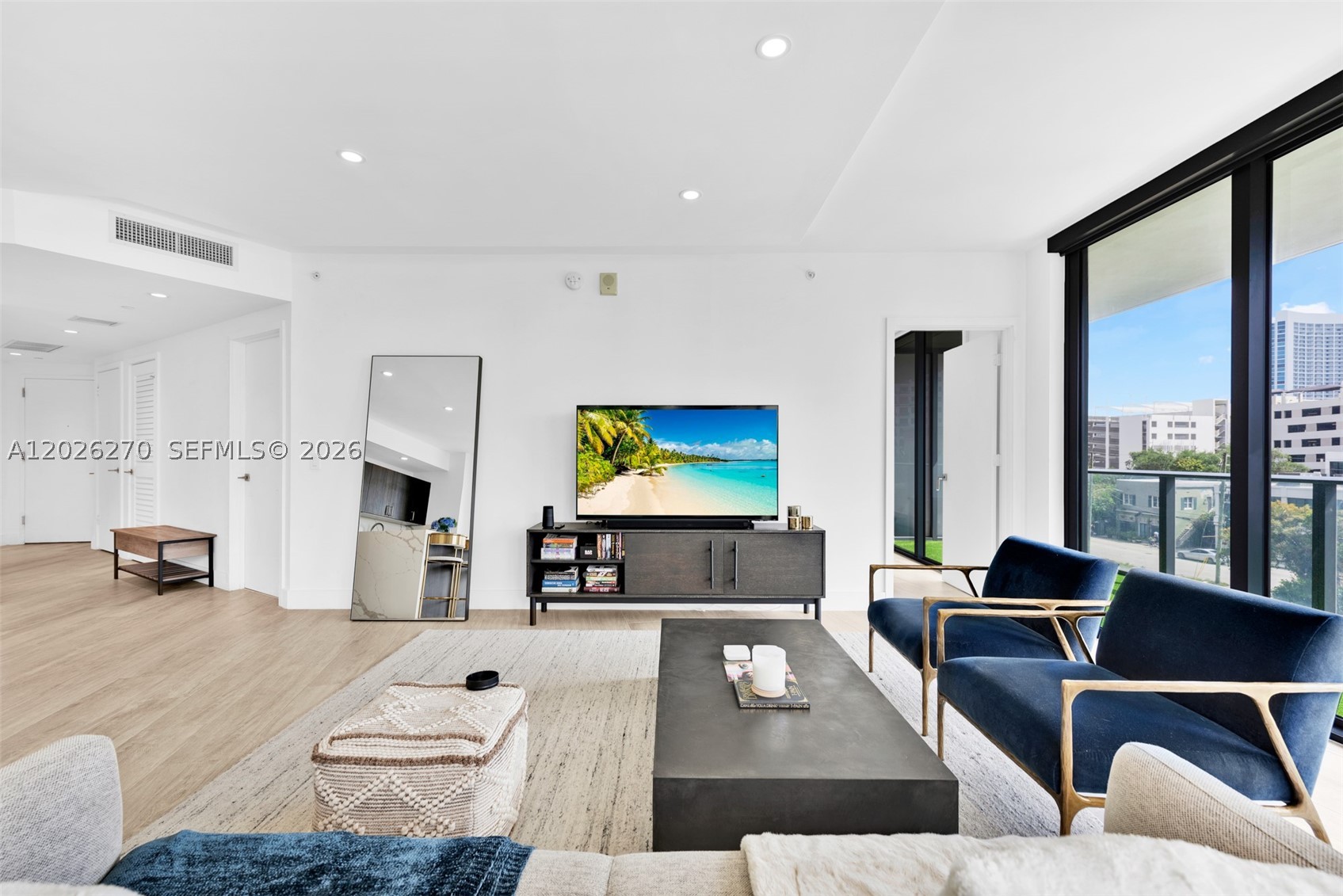 3401 MIDTOWN CONDO - Residential Lease
