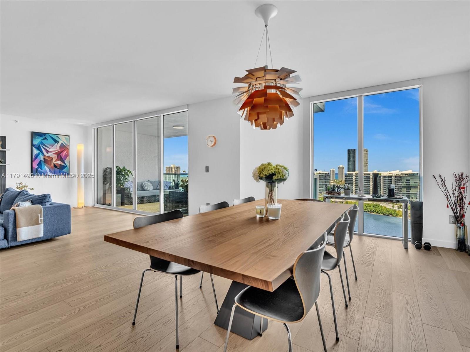 THE PENINSULA CONDO - Residential