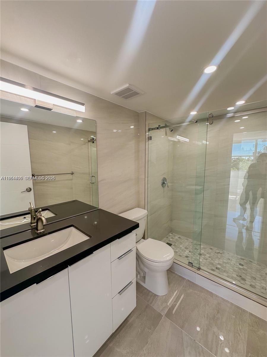 REEF NORTH CONDO - Residential