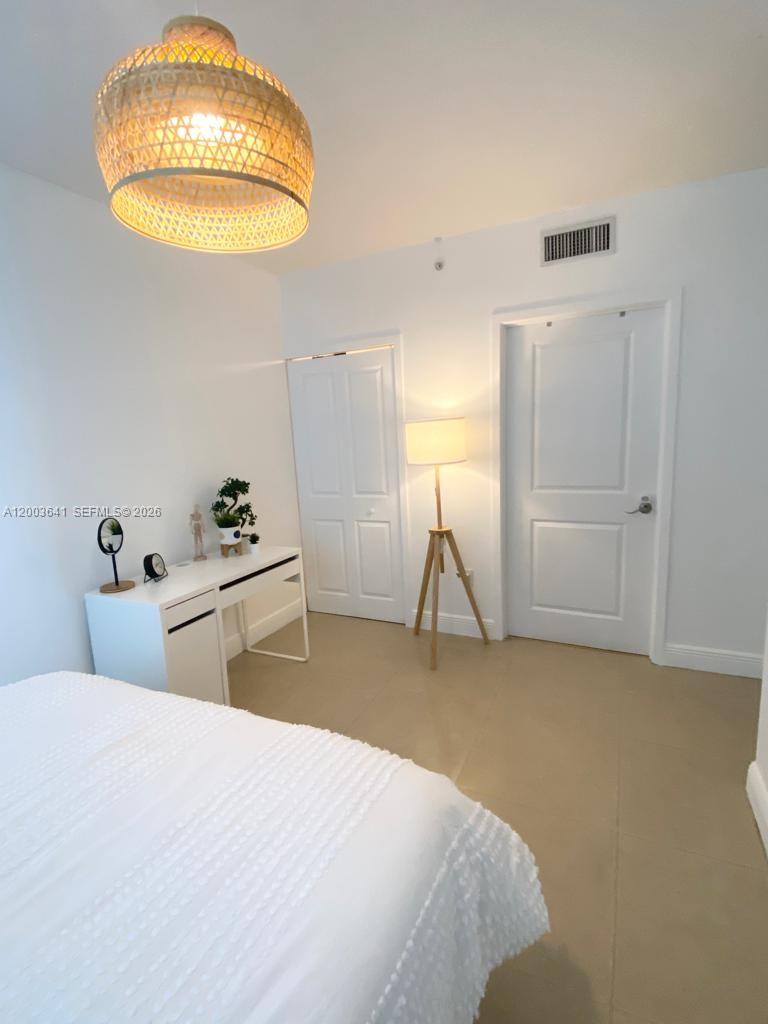 THE SAIL CONDO - Residential