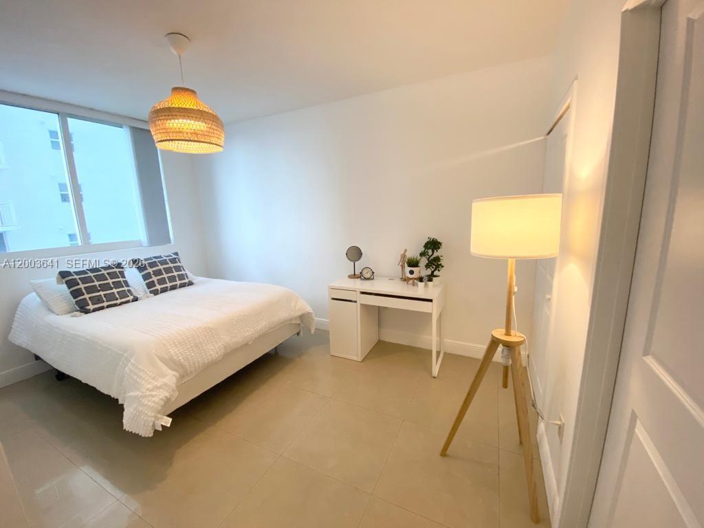 THE SAIL CONDO - Residential